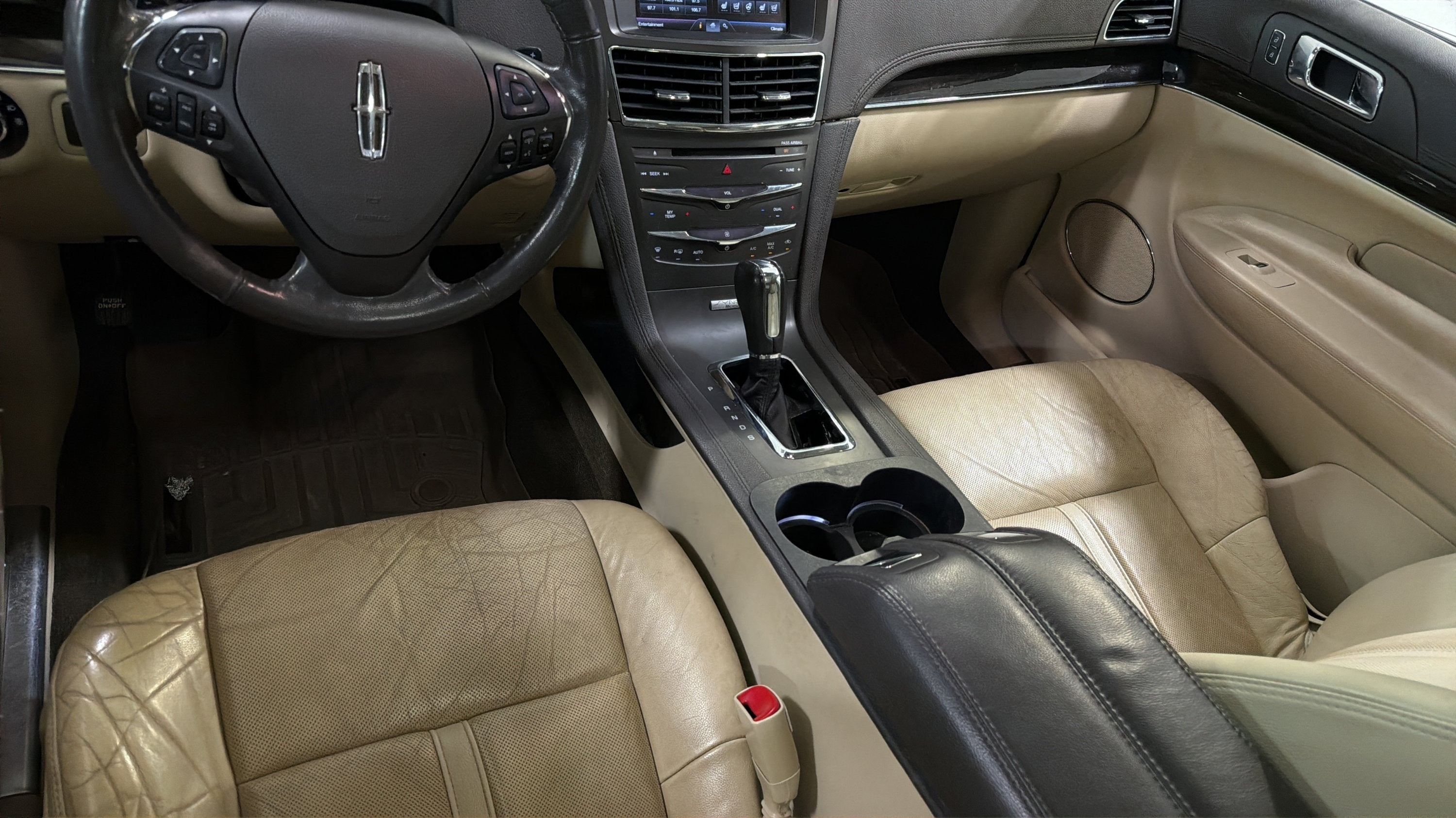 2014 Lincoln MKT EcoBoost