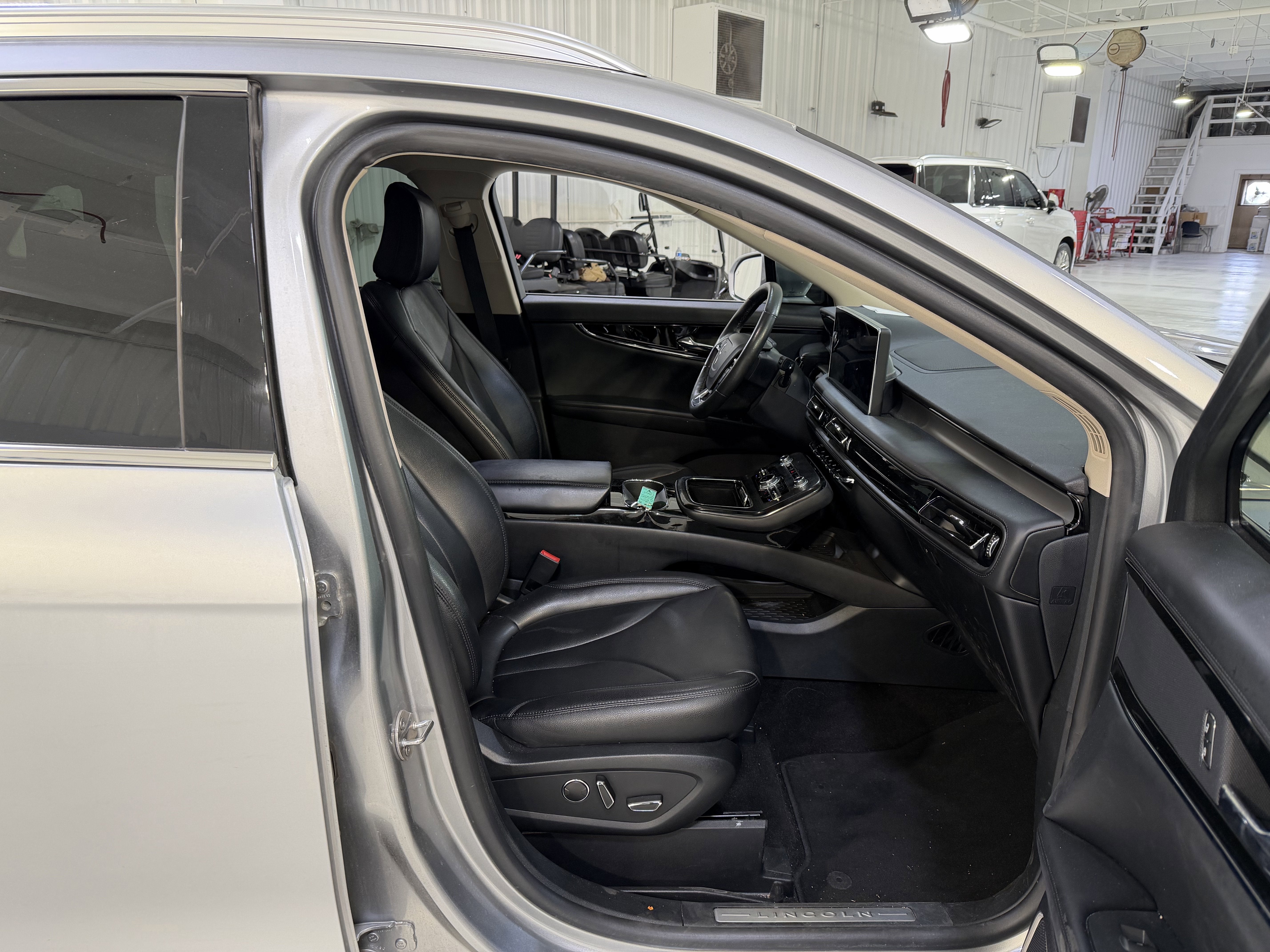 2021 Lincoln Nautilus Standard