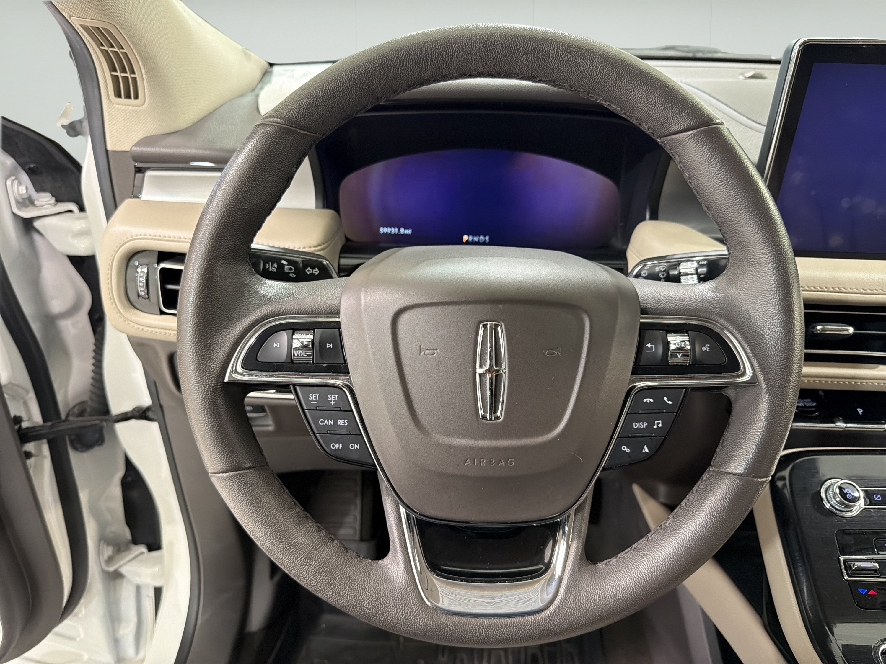 2022 Lincoln Nautilus Standard