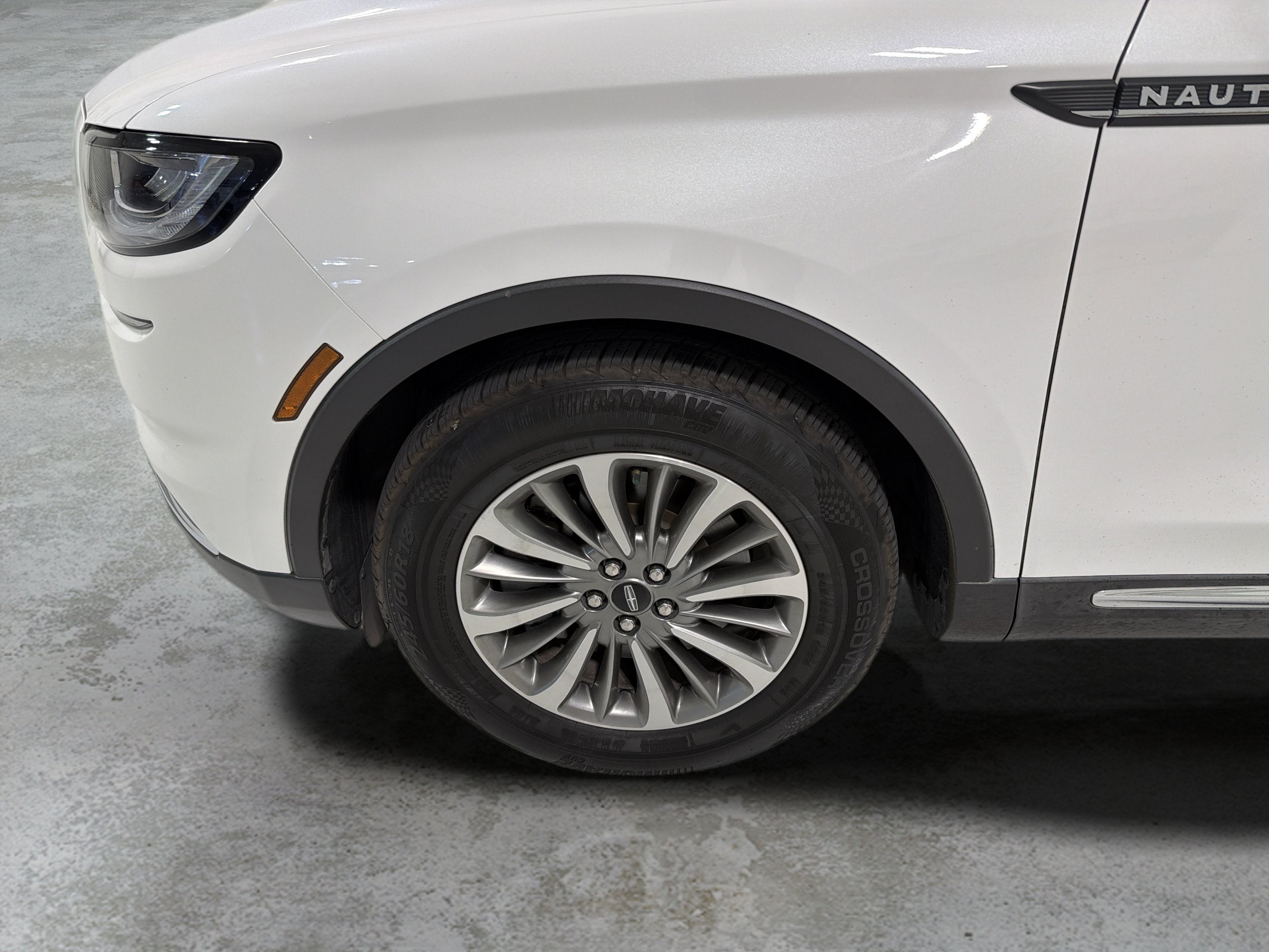 2022 Lincoln Nautilus Standard