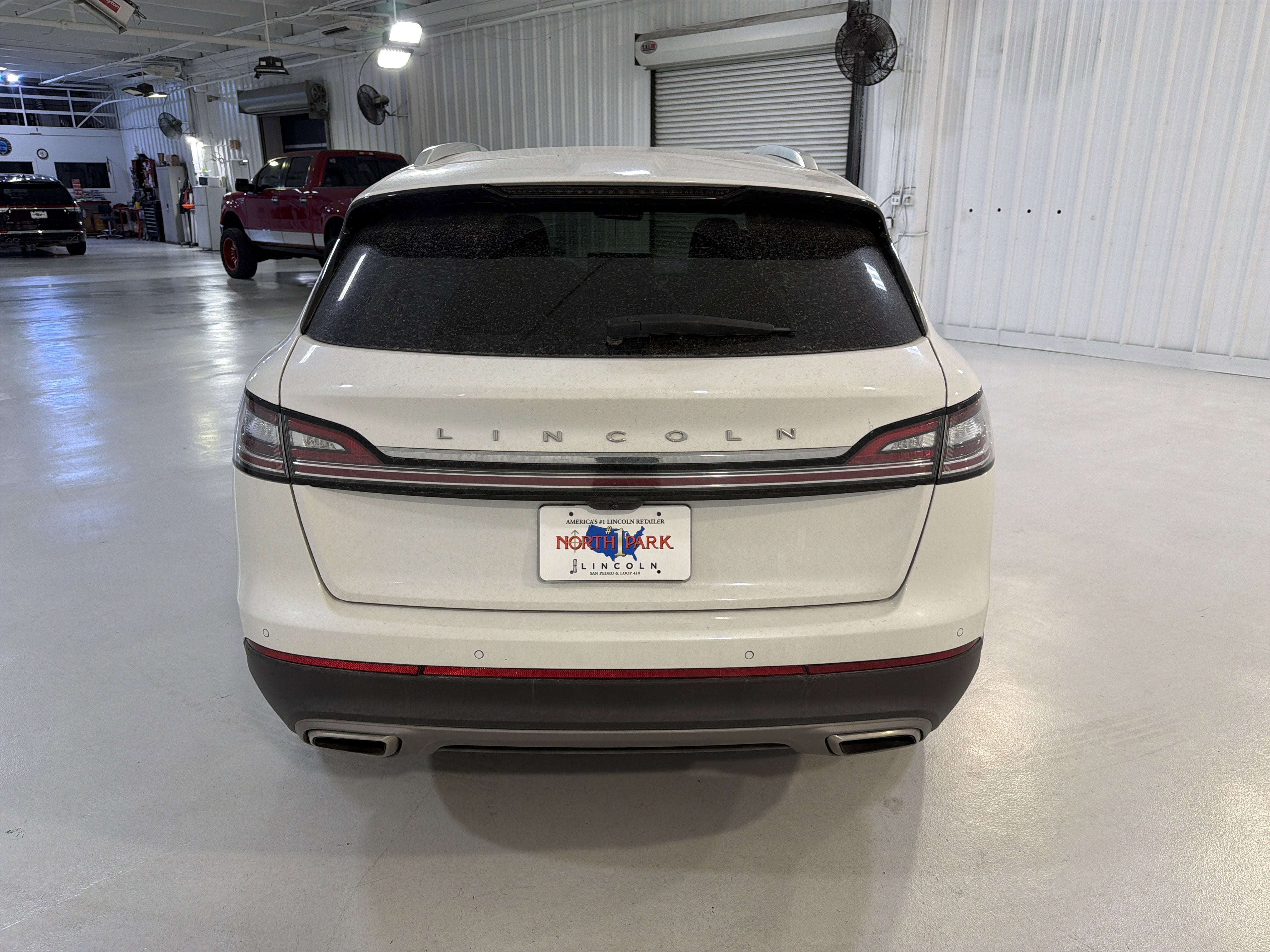 2022 Lincoln Nautilus Standard
