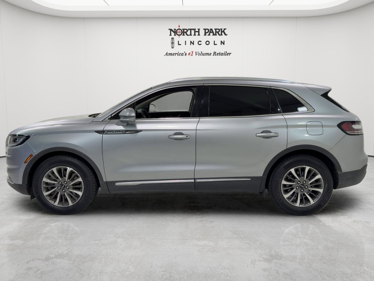 2023 Lincoln Nautilus Standard