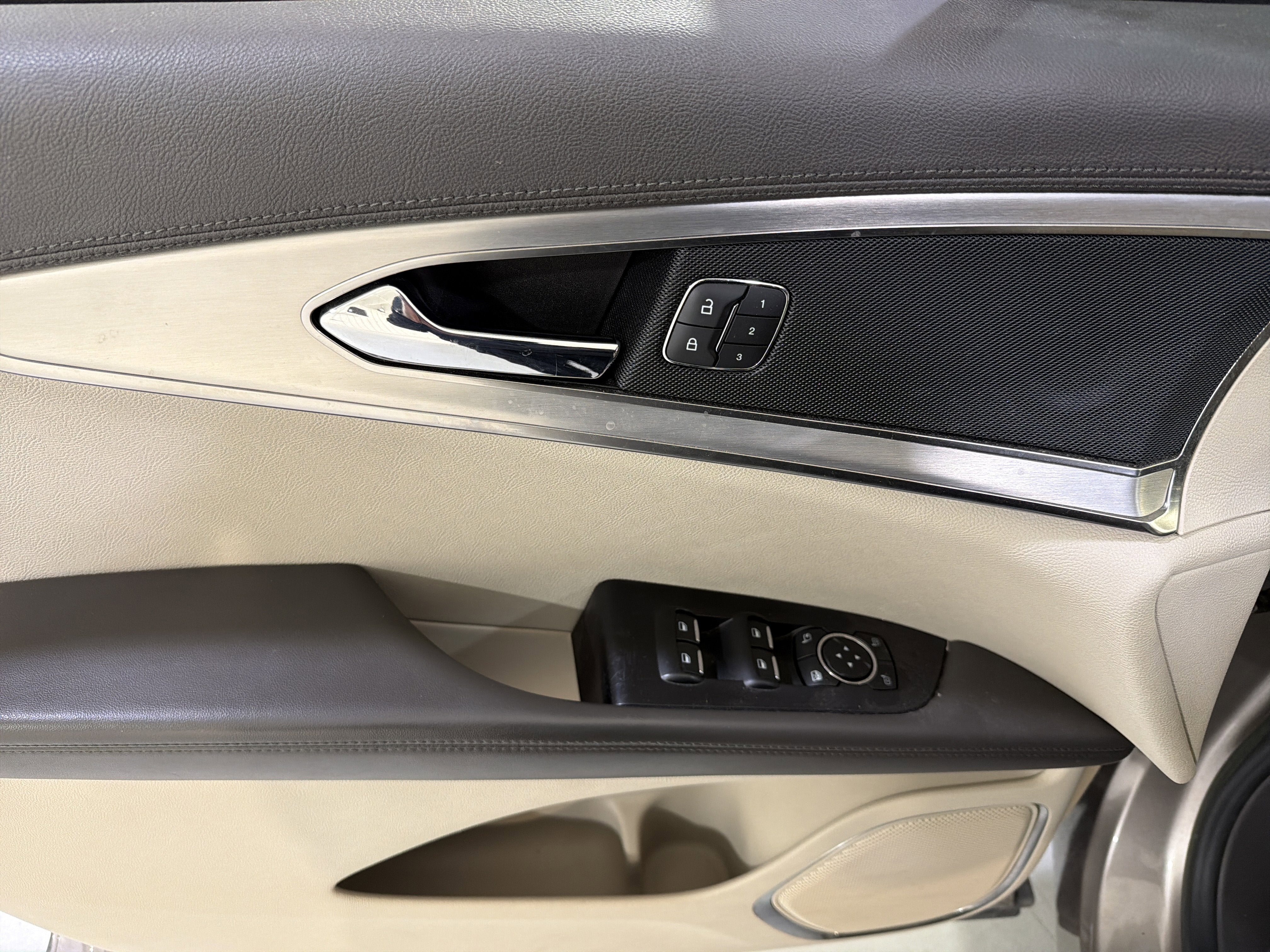 2020 Lincoln Nautilus Standard