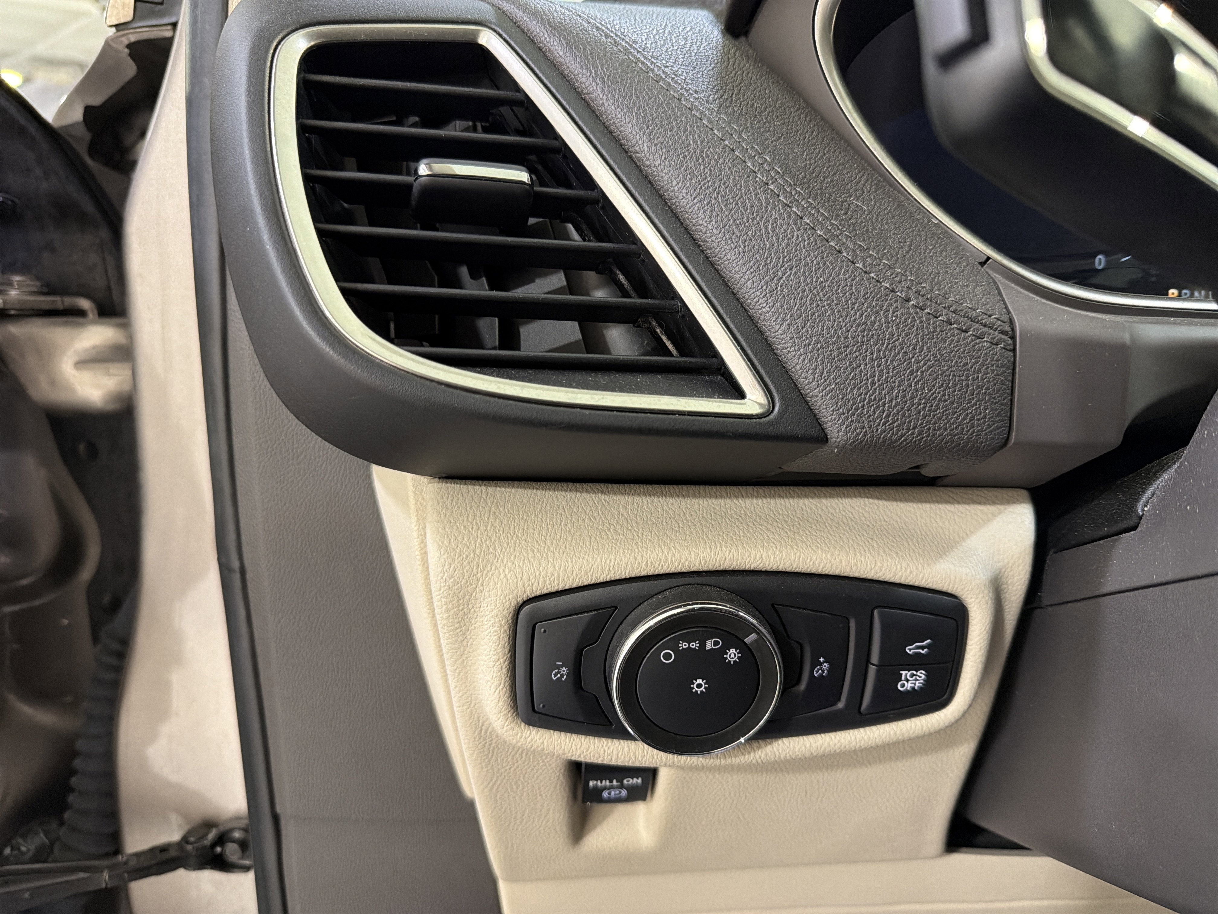 2020 Lincoln Nautilus Standard