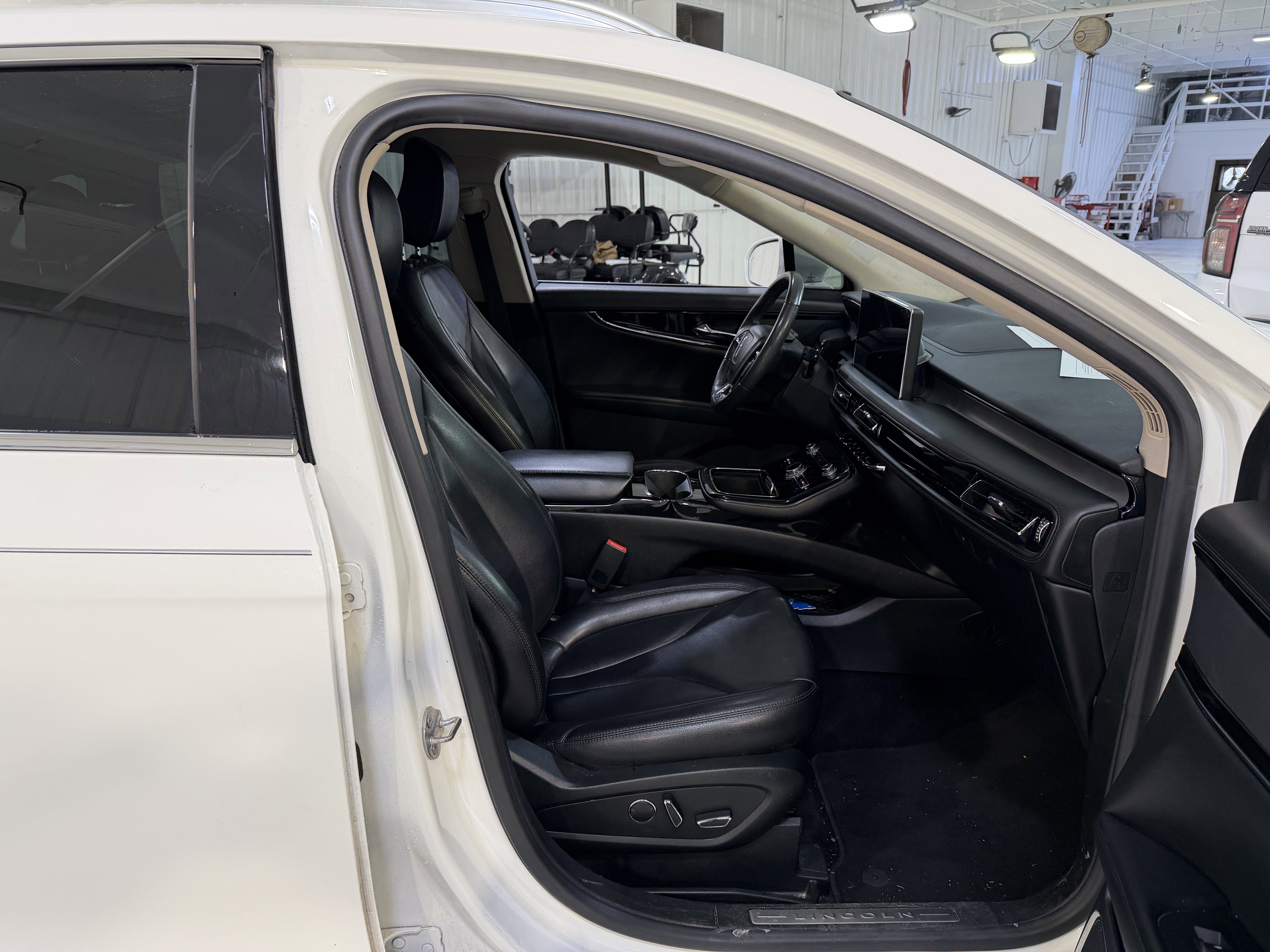 2022 Lincoln Nautilus Standard