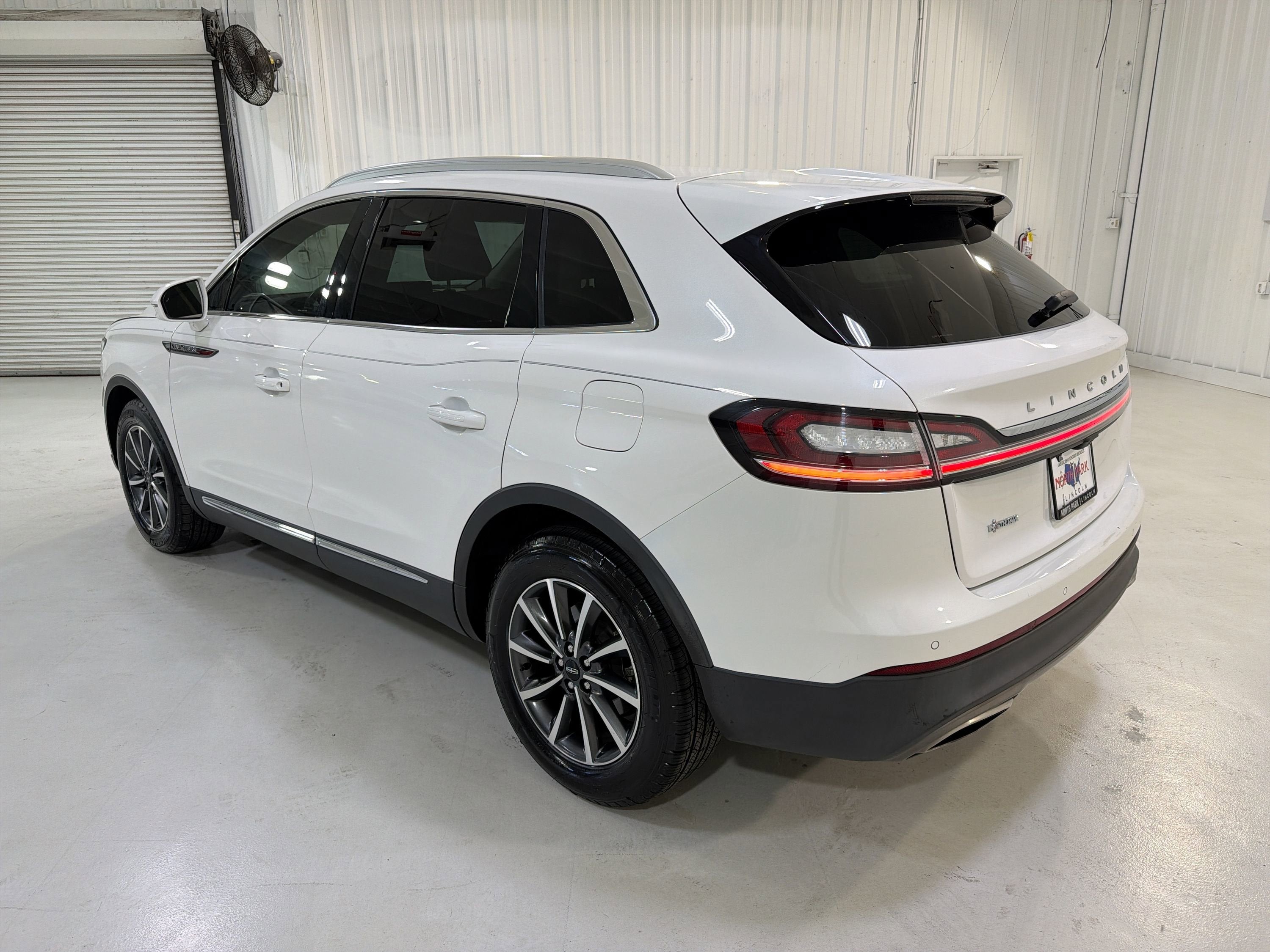 2022 Lincoln Nautilus Standard