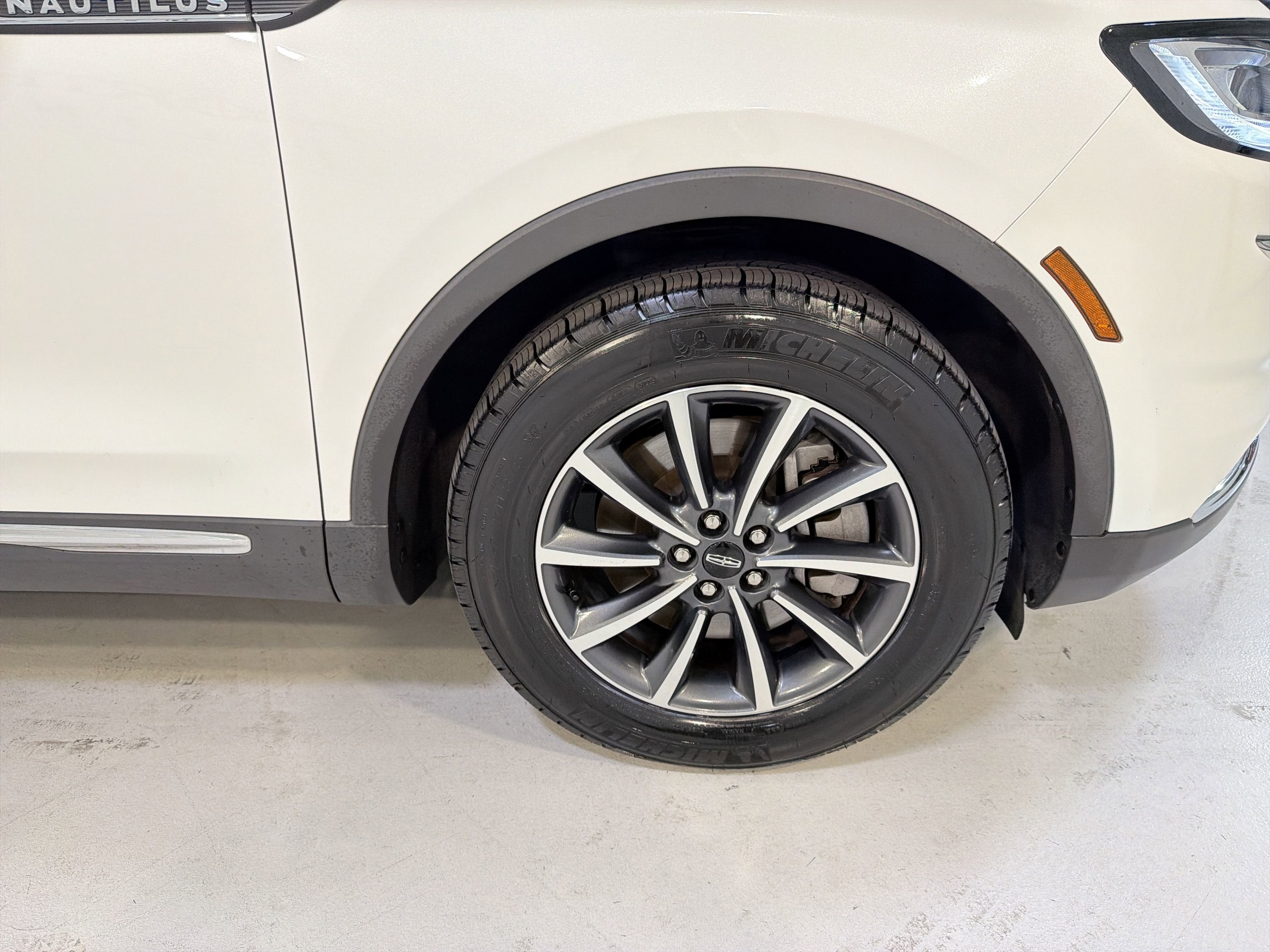 2022 Lincoln Nautilus Standard