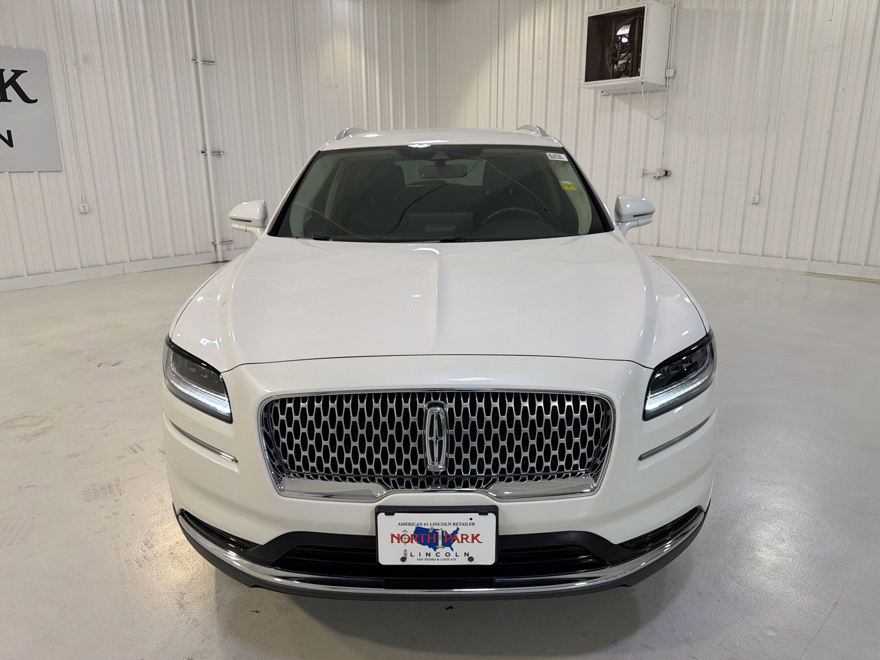 2022 Lincoln Nautilus Standard