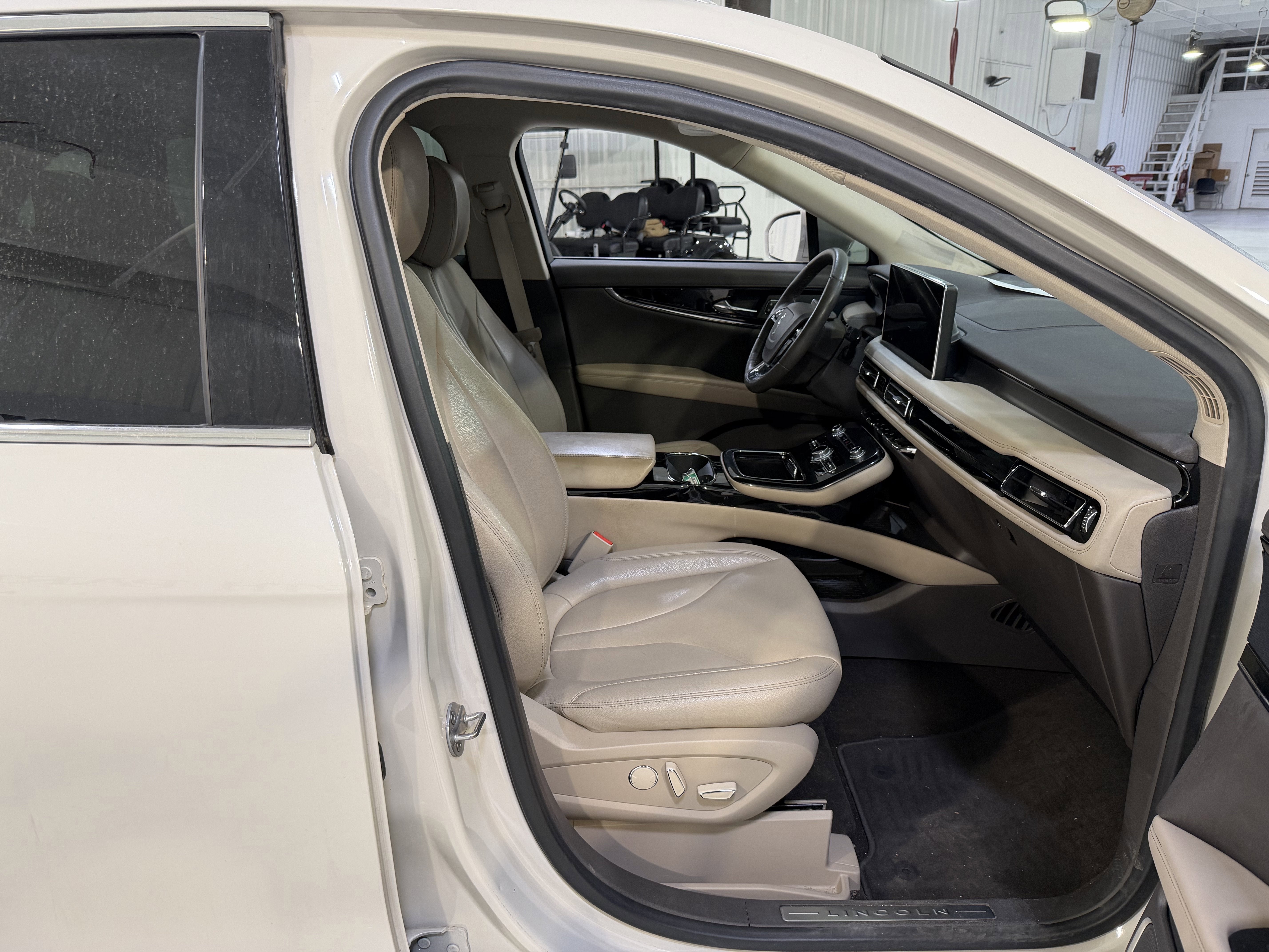 2022 Lincoln Nautilus Standard