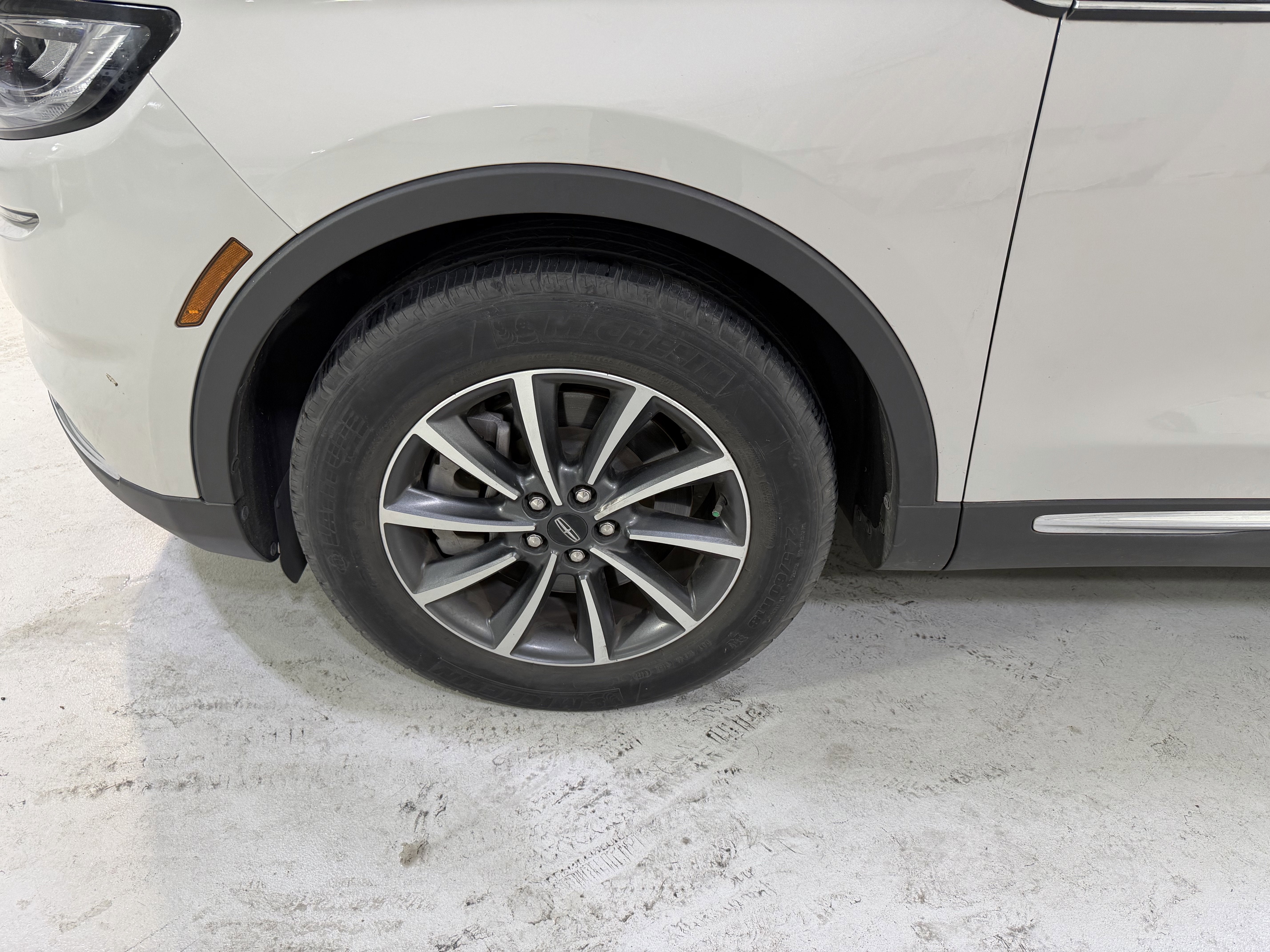 2022 Lincoln Nautilus Standard