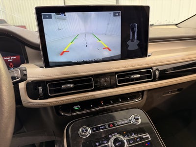 2022 Lincoln Nautilus Standard