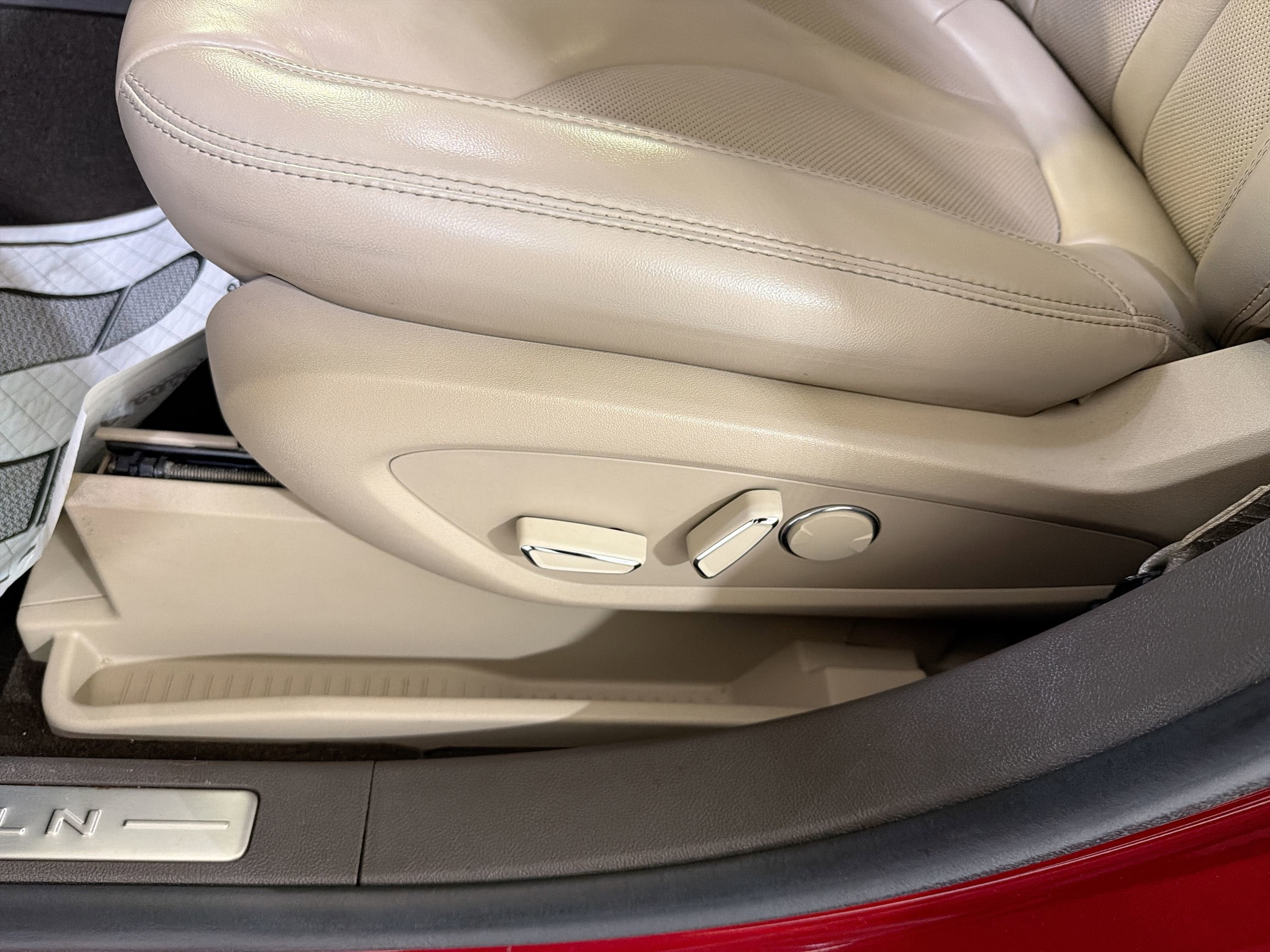 2021 Lincoln Nautilus Standard