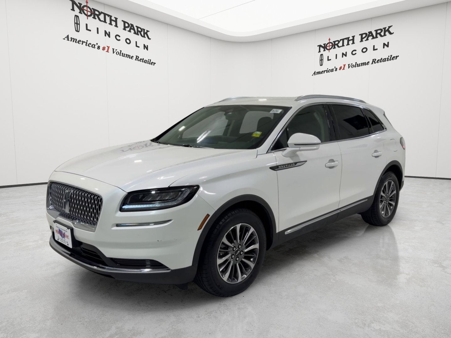 2022 Lincoln Nautilus Standard