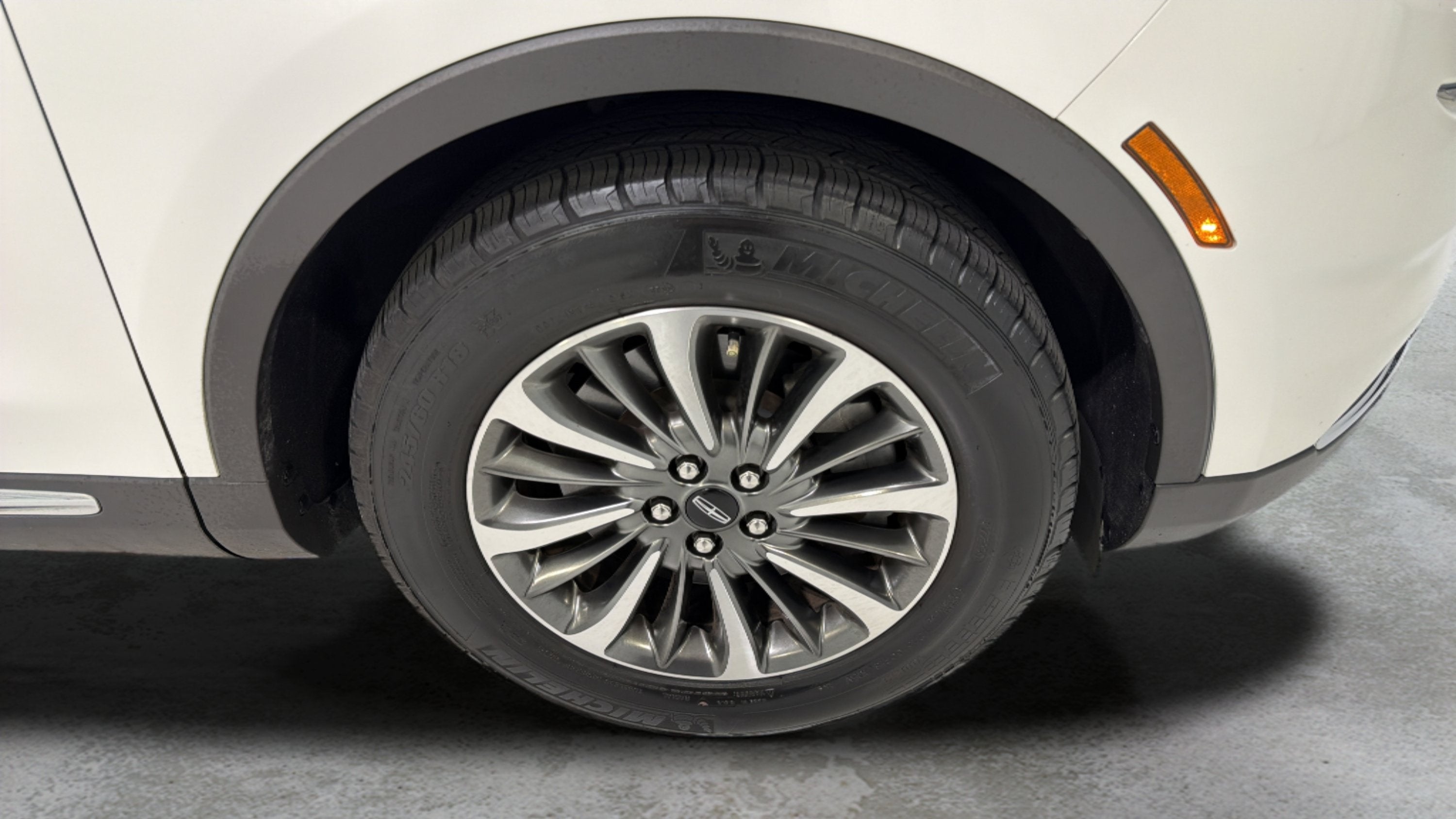 2022 Lincoln Nautilus Standard