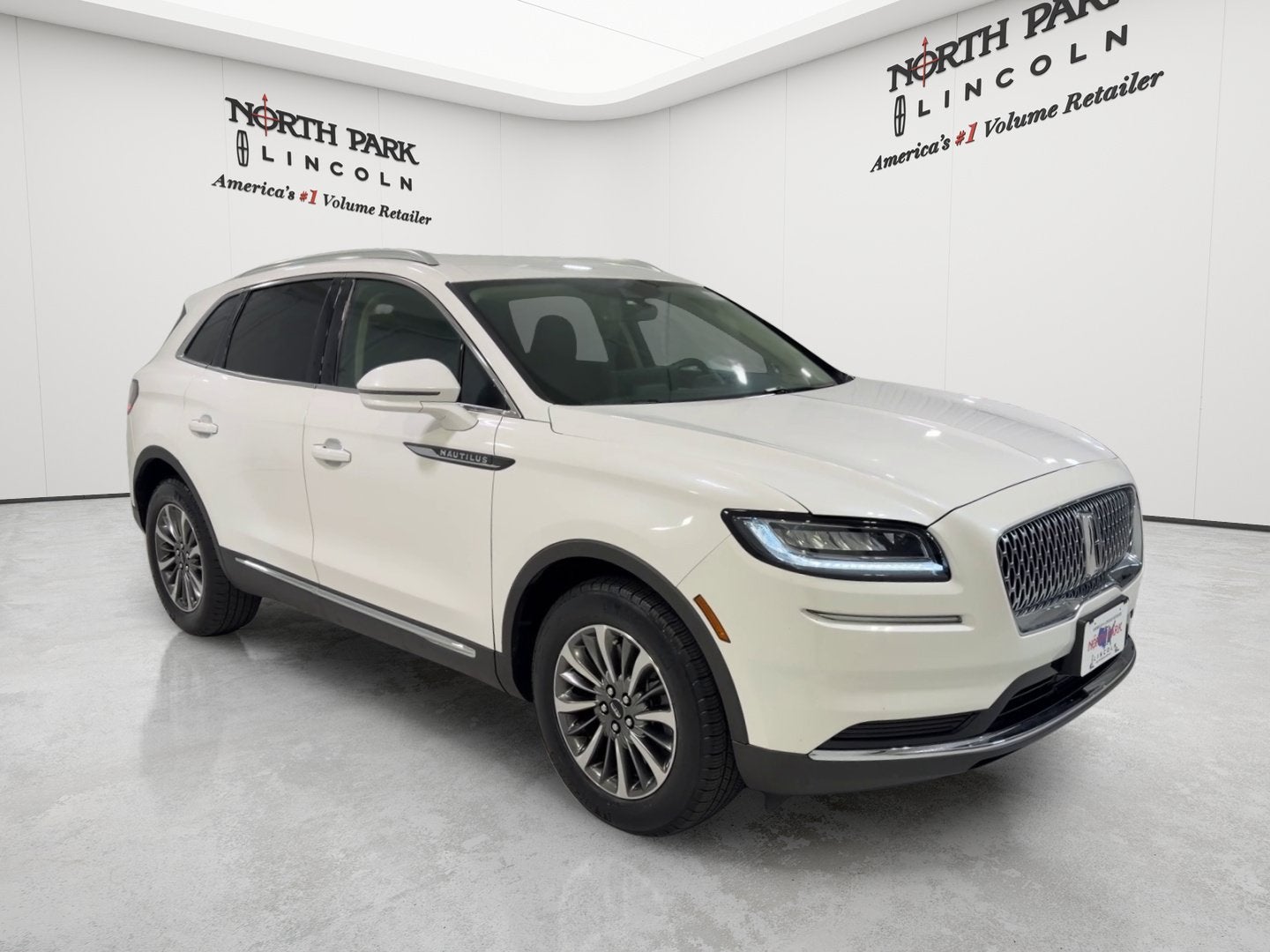 2022 Lincoln Nautilus Standard