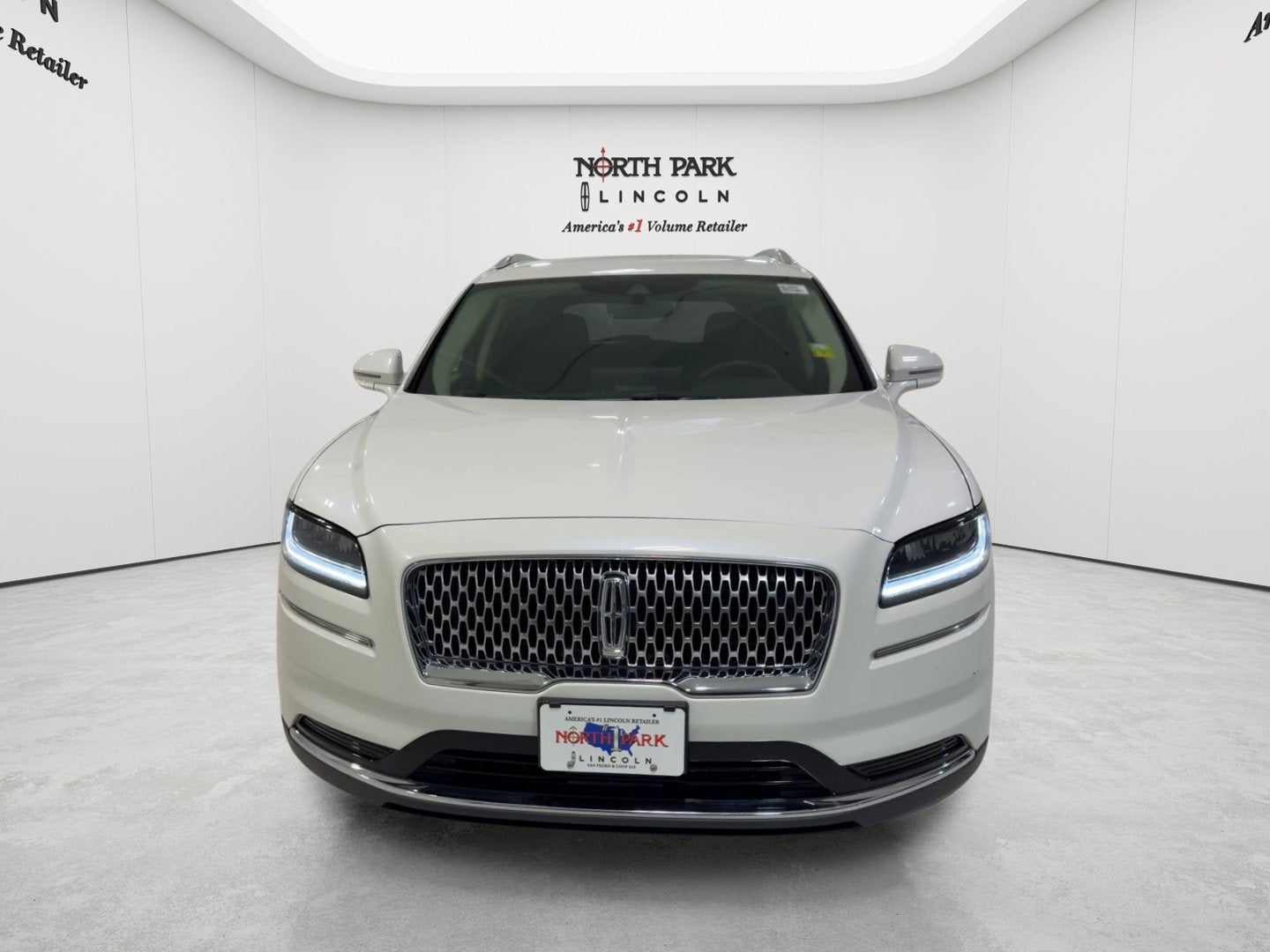 2022 Lincoln Nautilus Standard