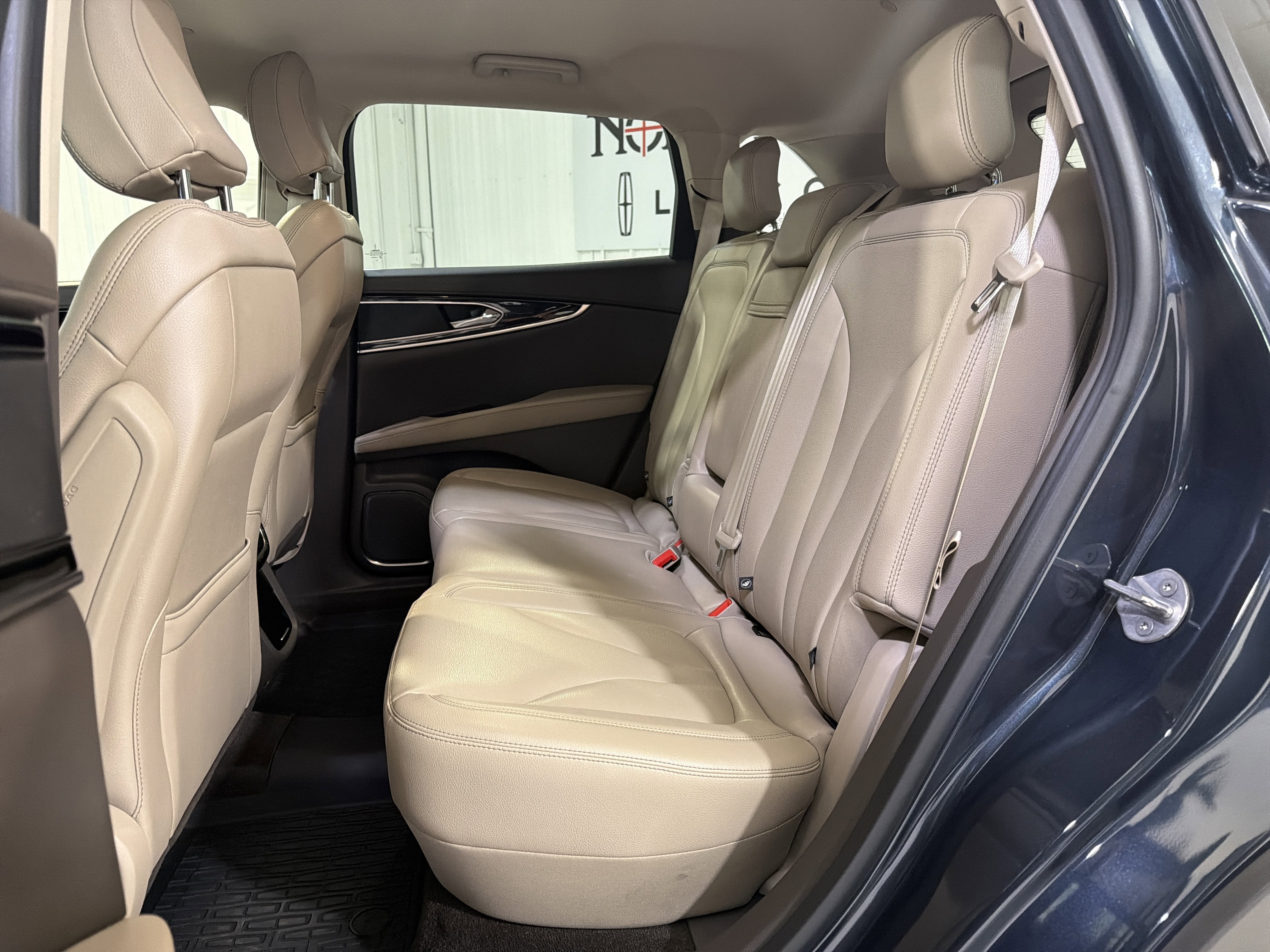 2022 Lincoln Nautilus Standard