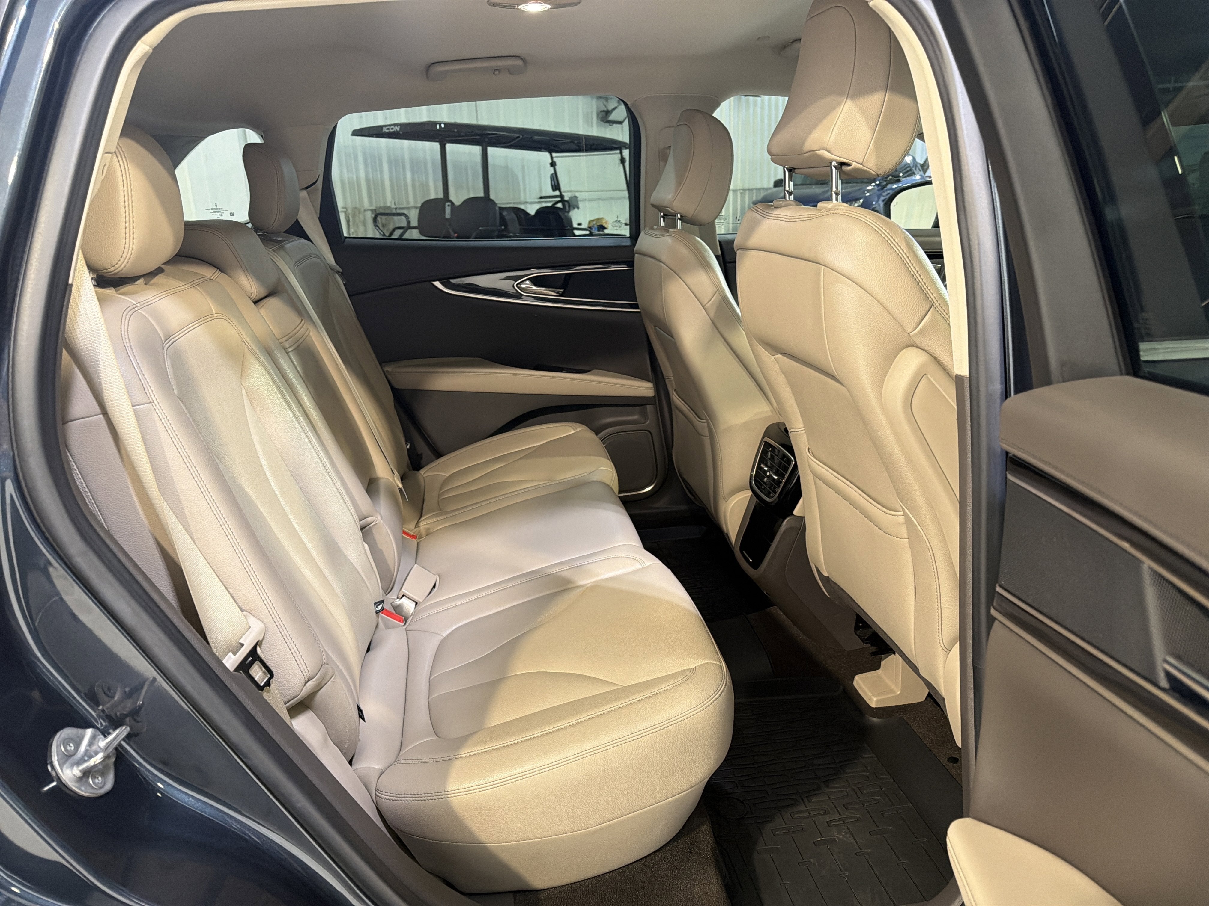 2022 Lincoln Nautilus Standard