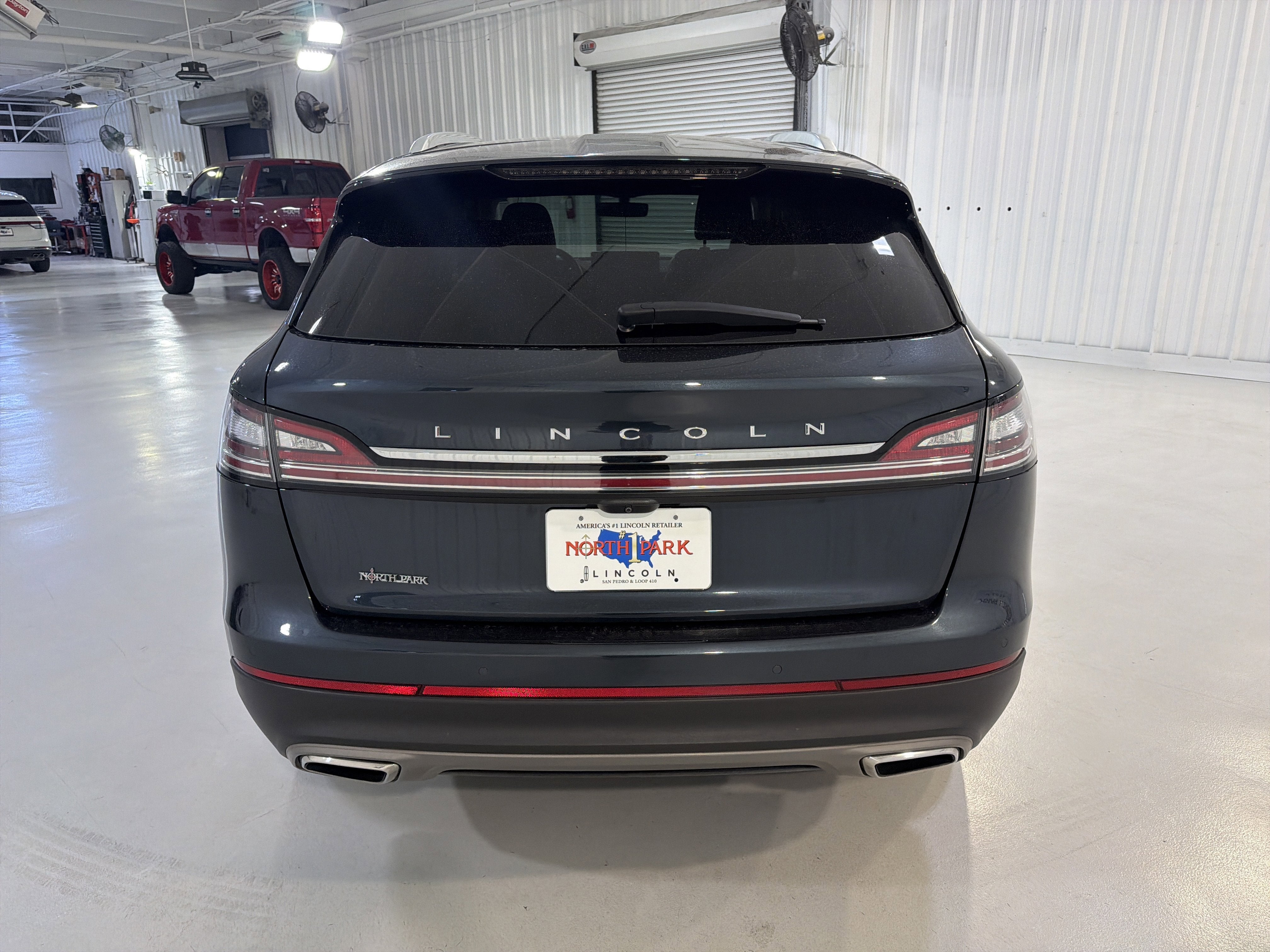 2022 Lincoln Nautilus Standard