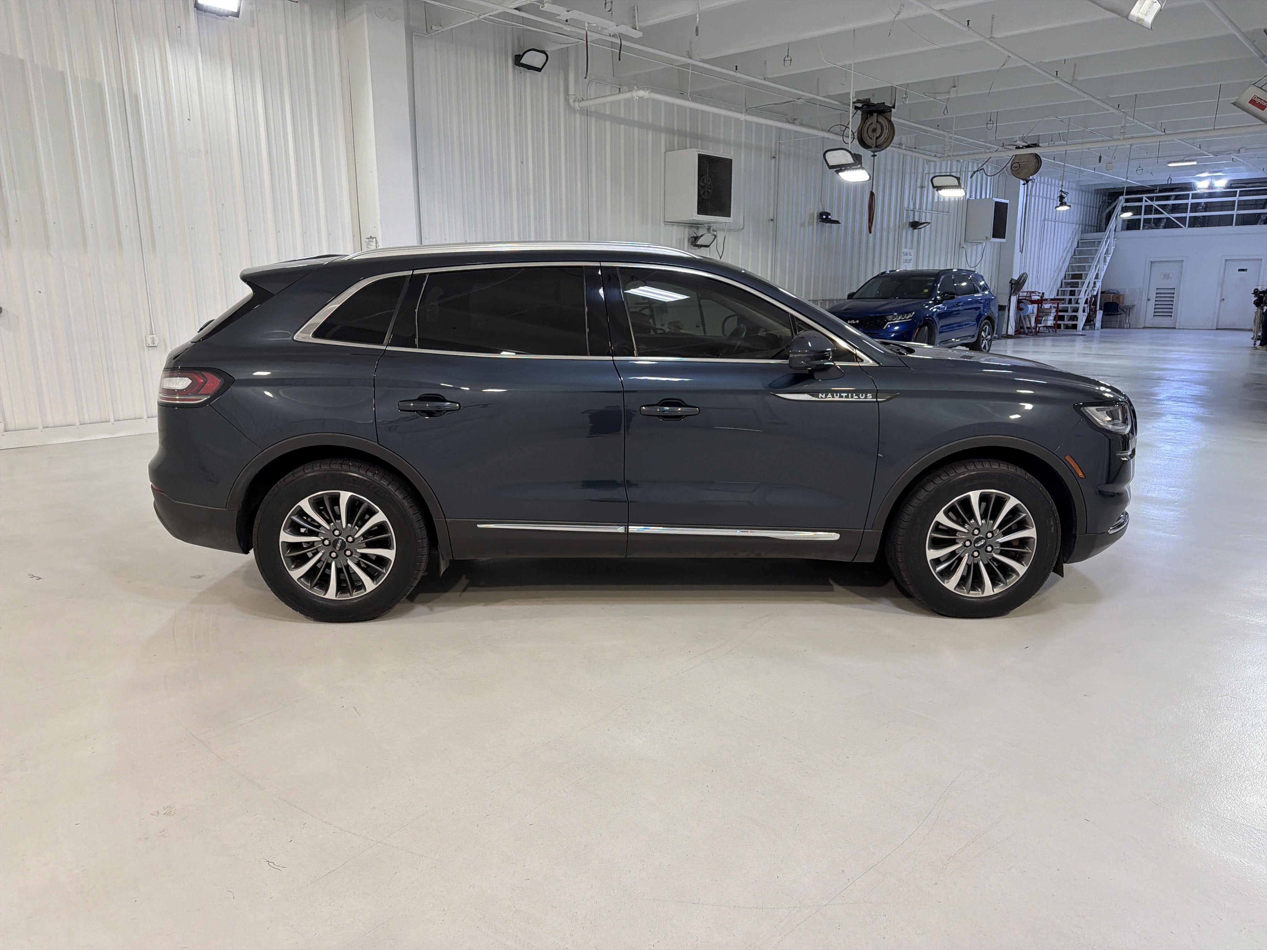 2022 Lincoln Nautilus Standard
