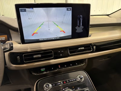 2022 Lincoln Nautilus Standard