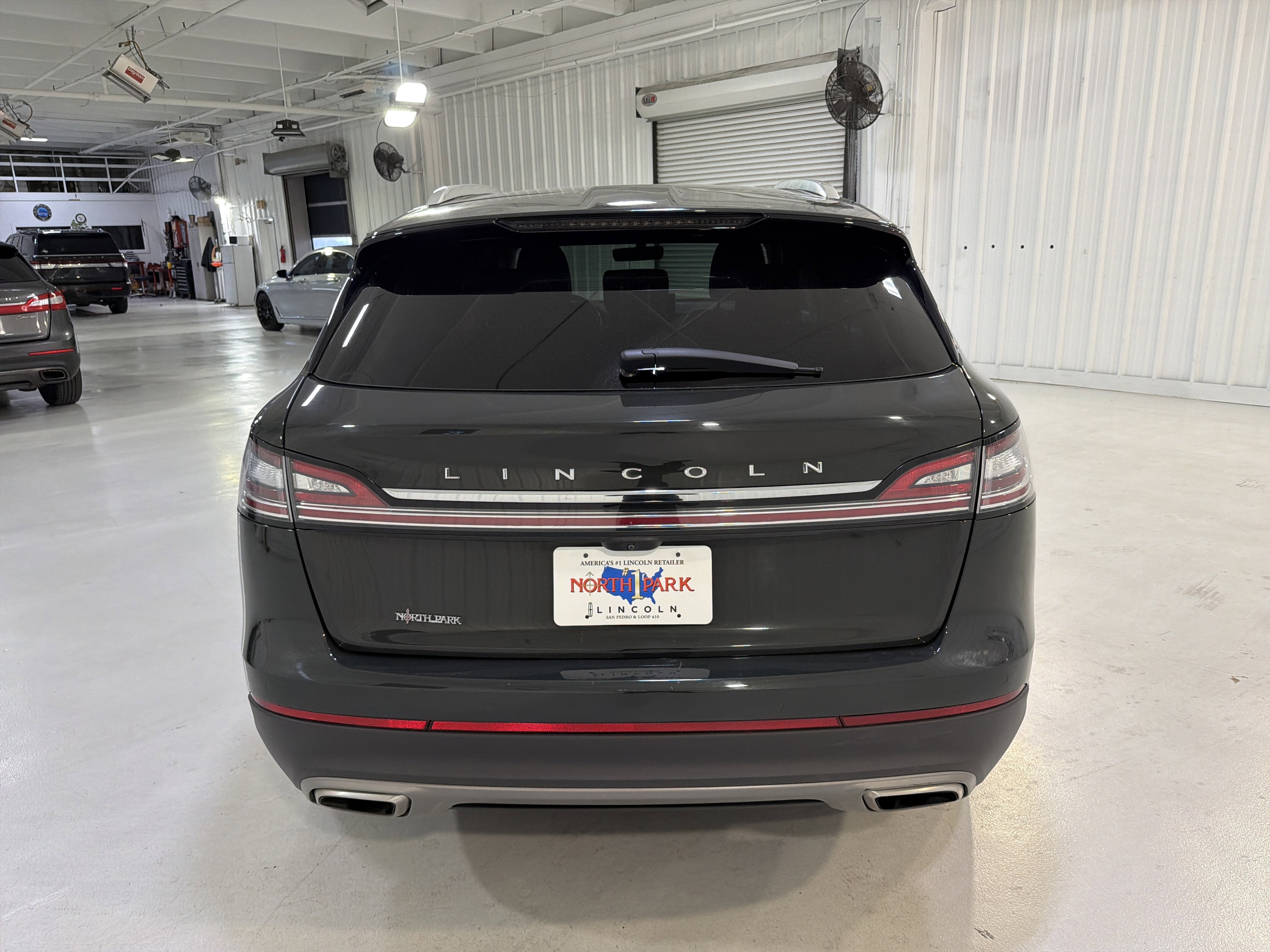 2022 Lincoln Nautilus Standard