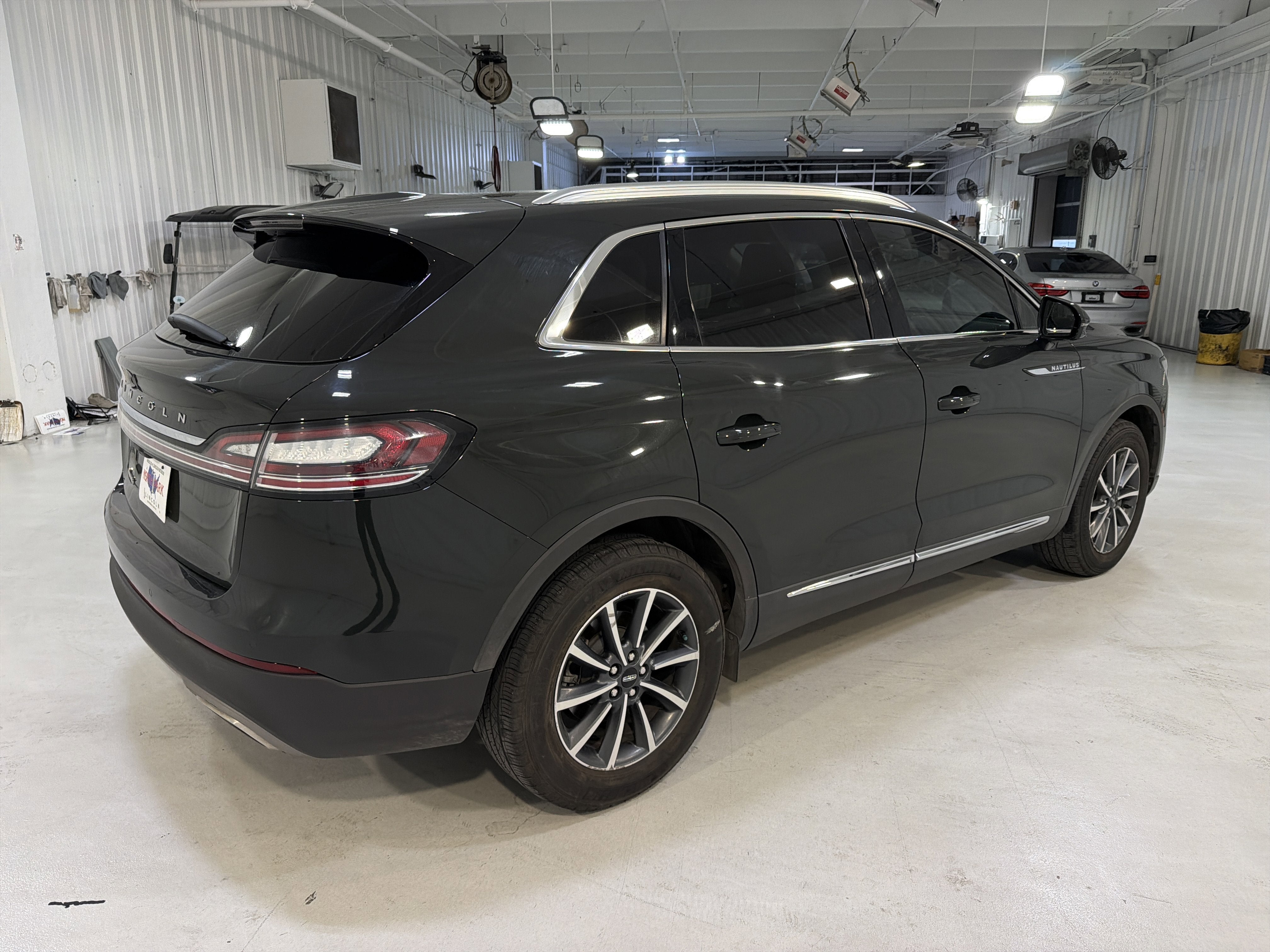 2022 Lincoln Nautilus Standard