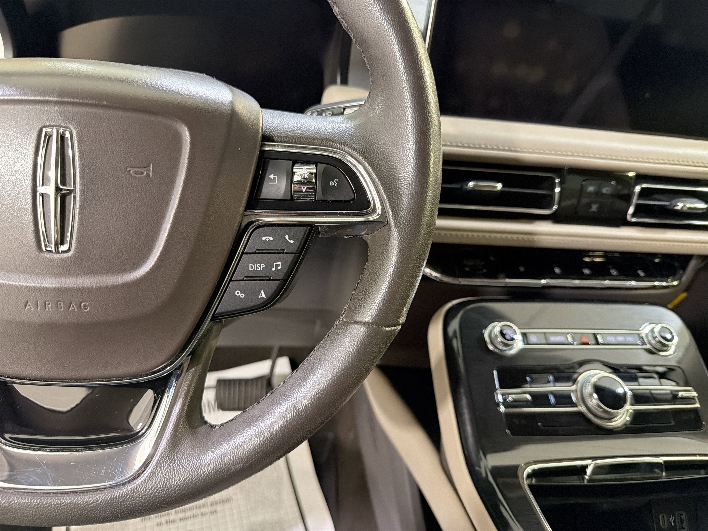 2022 Lincoln Nautilus Standard