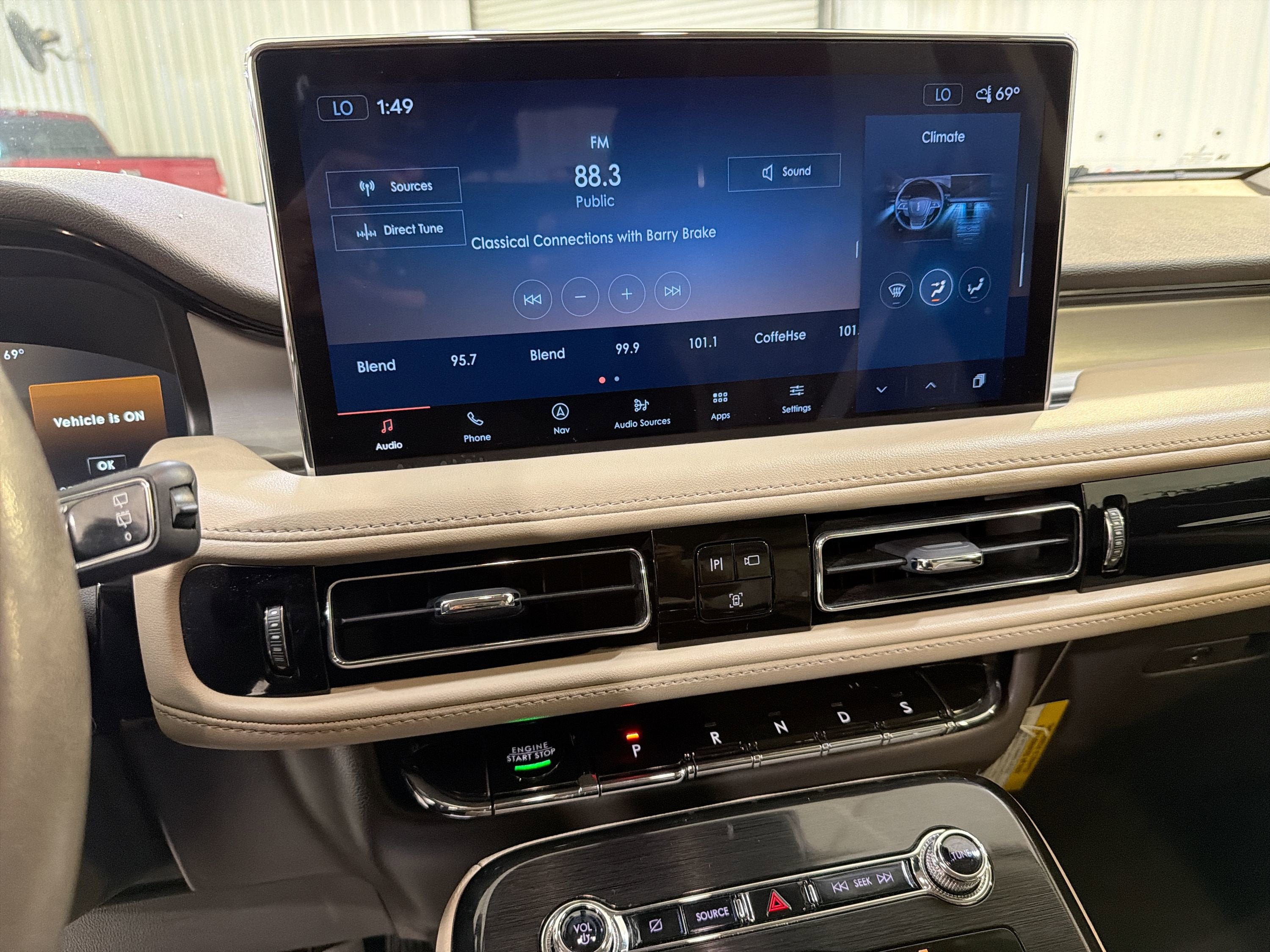 2022 Lincoln Nautilus Standard