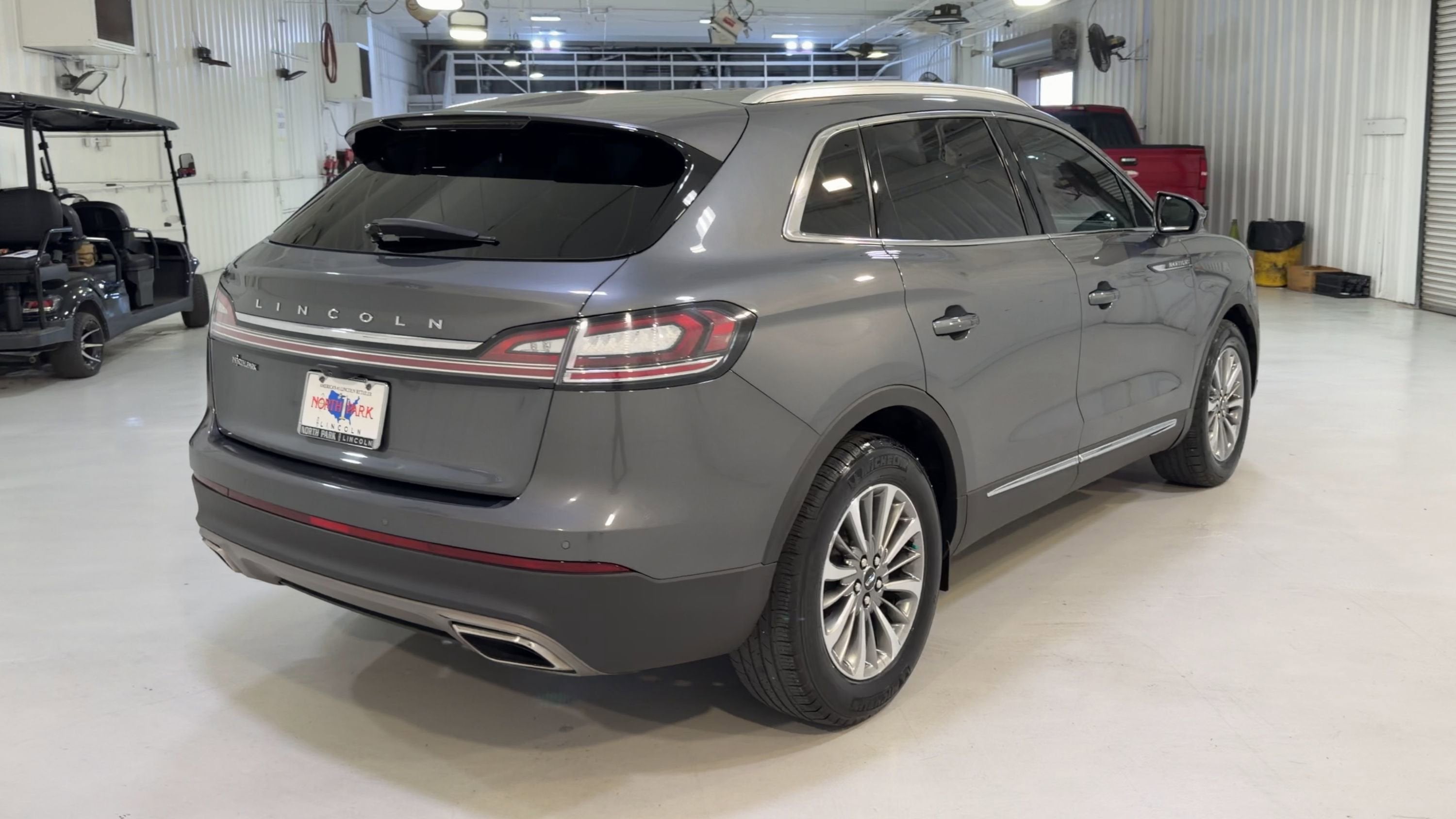 2022 Lincoln Nautilus Standard