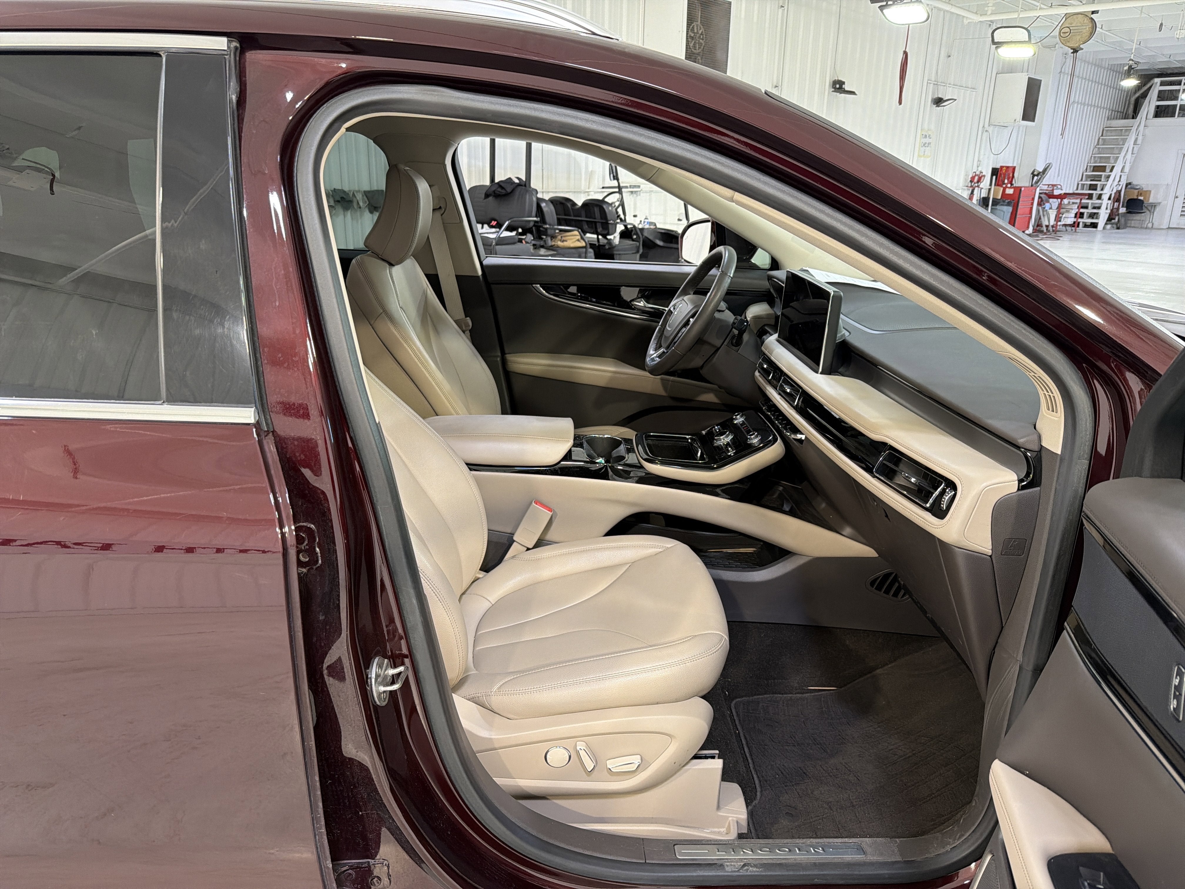 2022 Lincoln Nautilus Standard