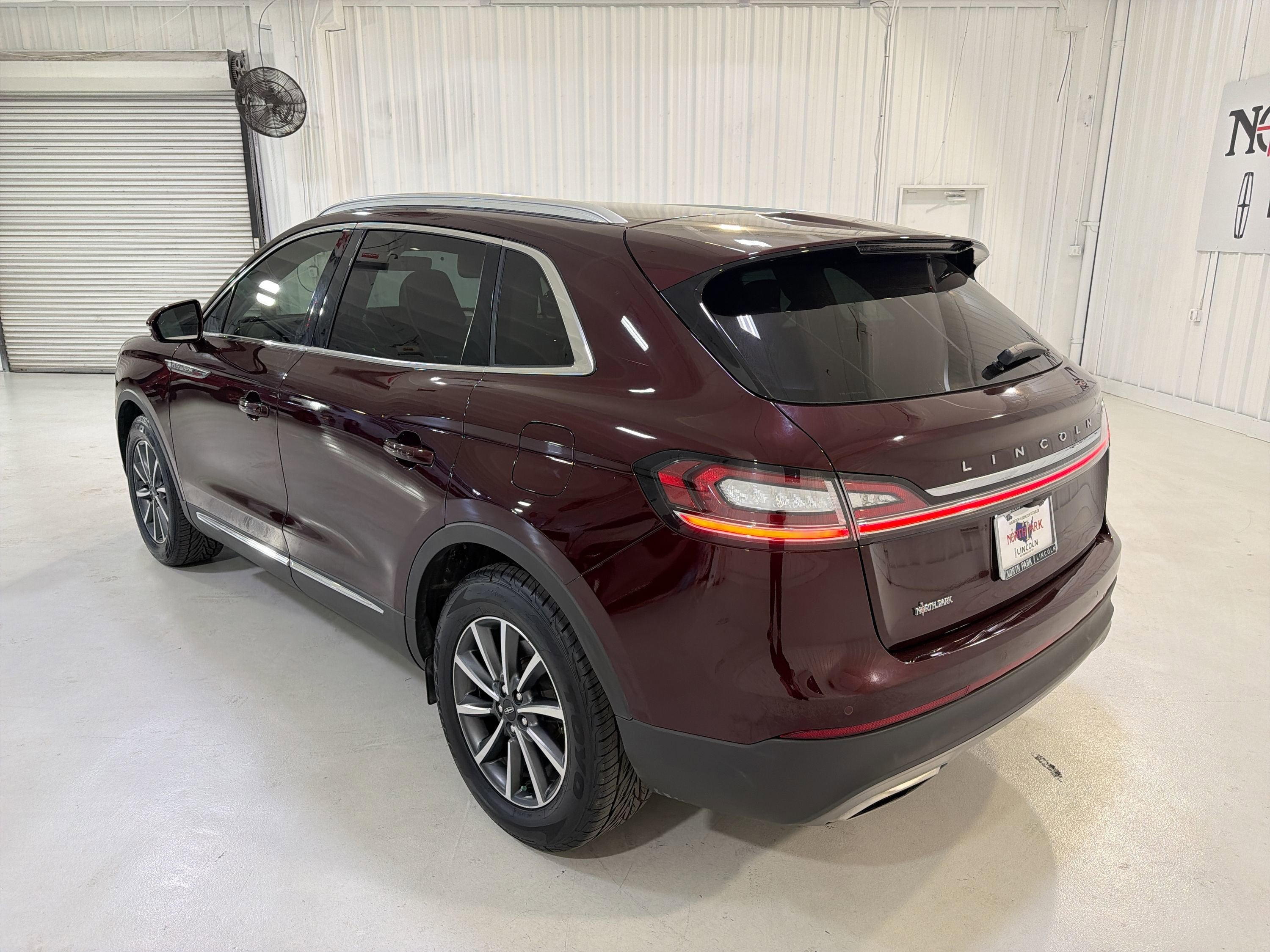 2022 Lincoln Nautilus Standard