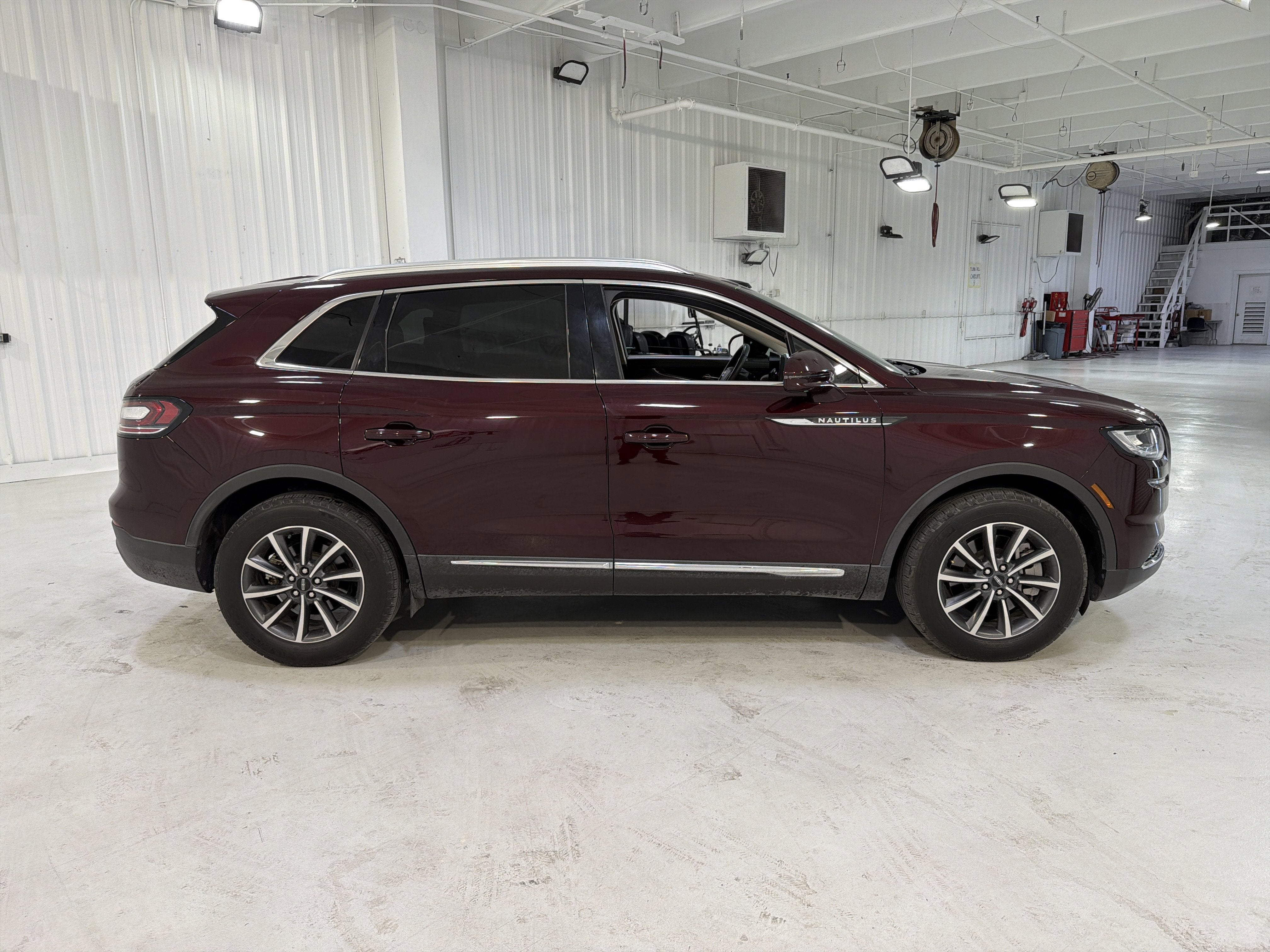 2022 Lincoln Nautilus Standard