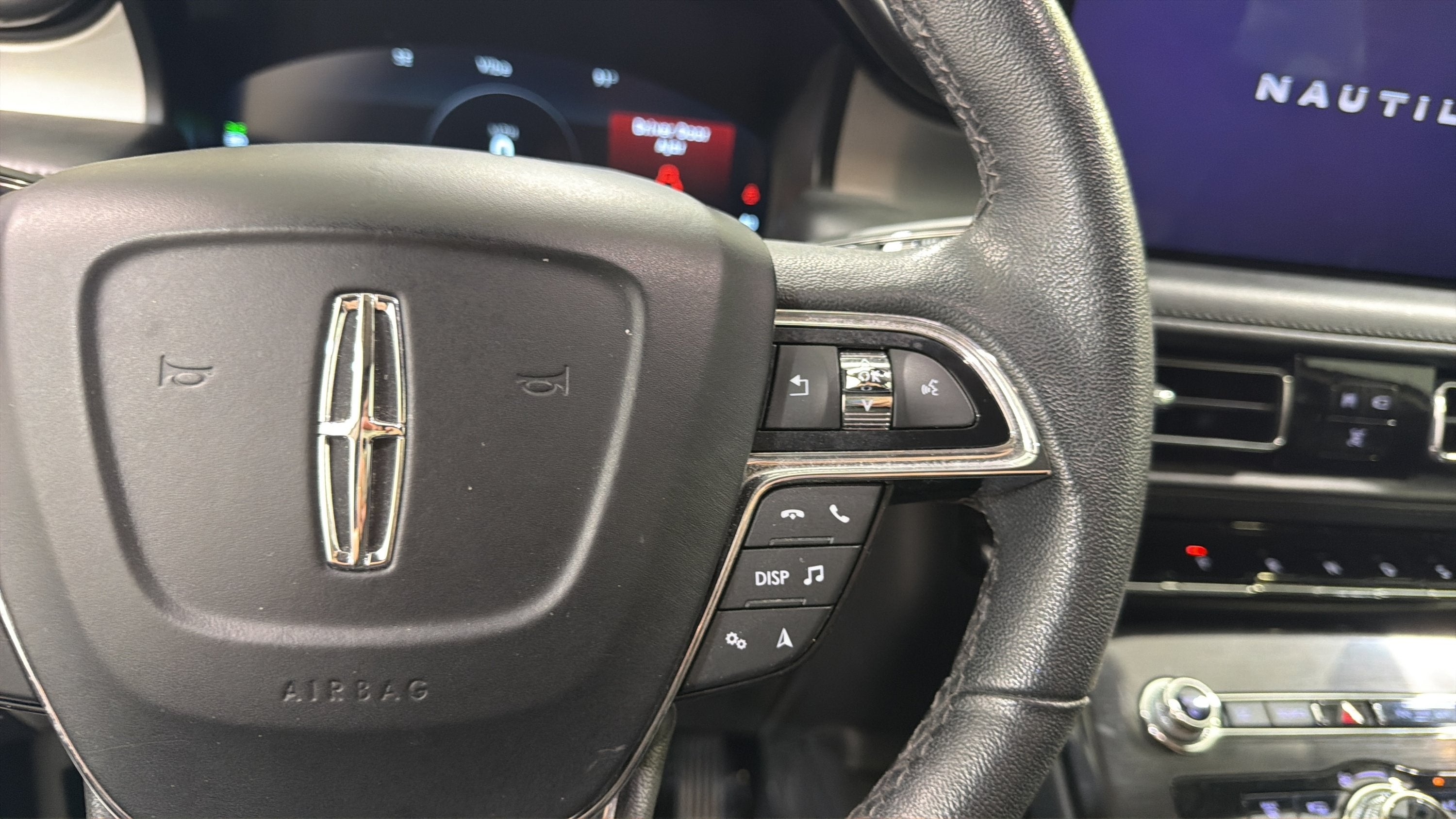 2022 Lincoln Nautilus Standard
