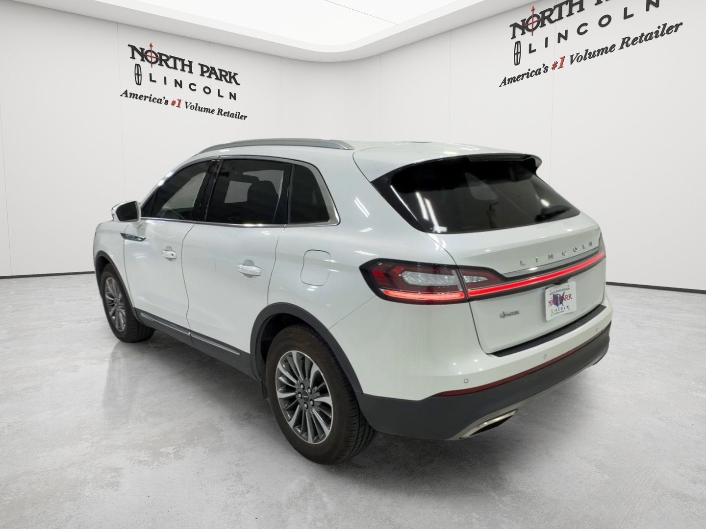 2022 Lincoln Nautilus Standard