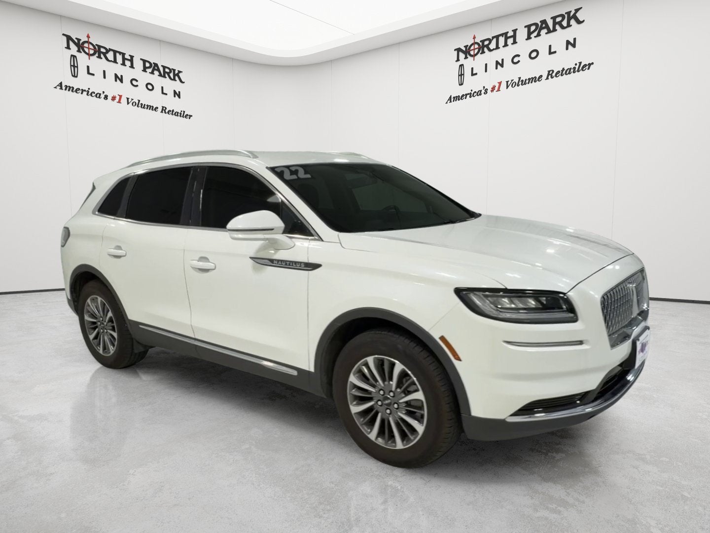 2022 Lincoln Nautilus Standard