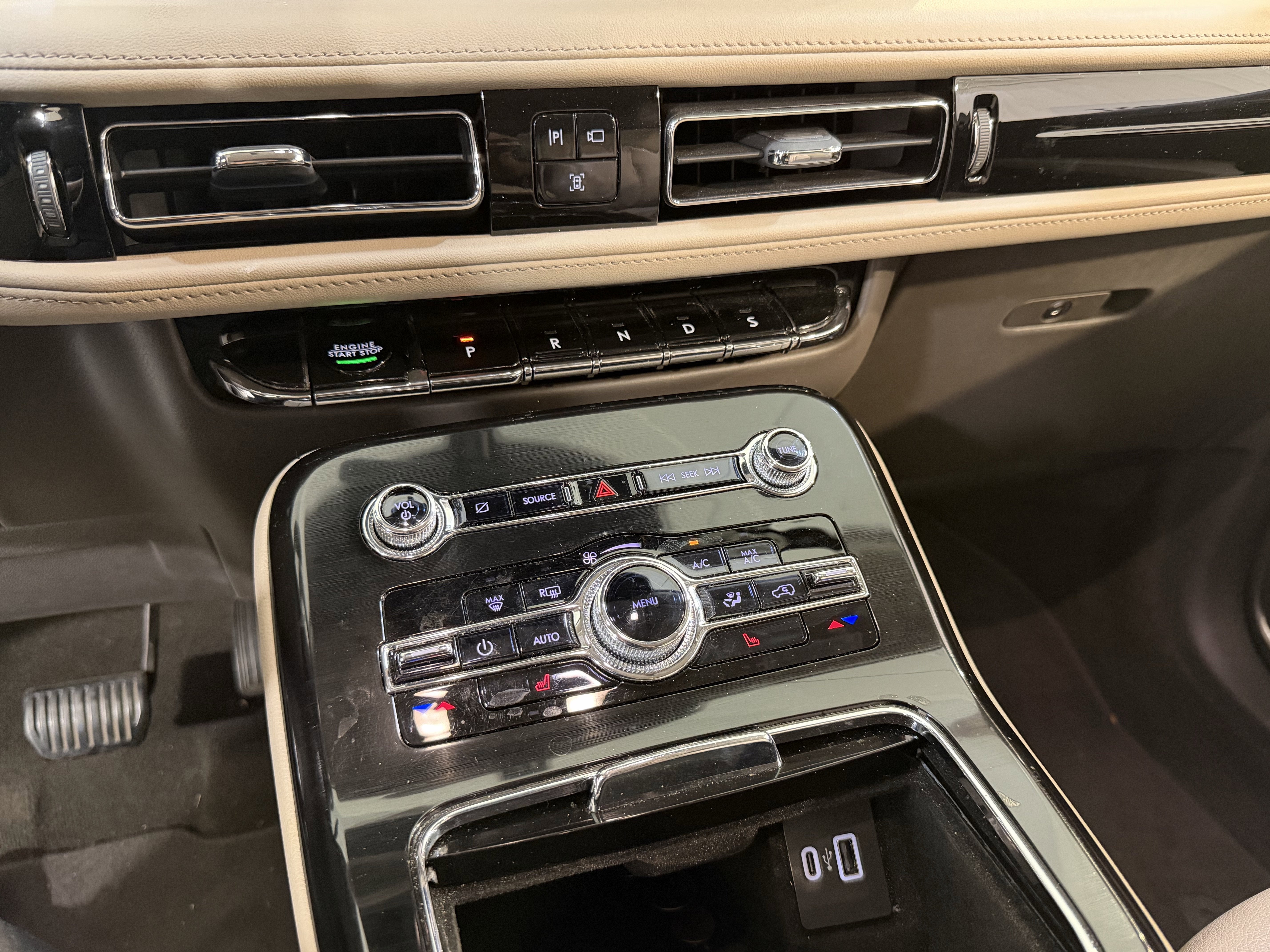 2023 Lincoln Nautilus Standard