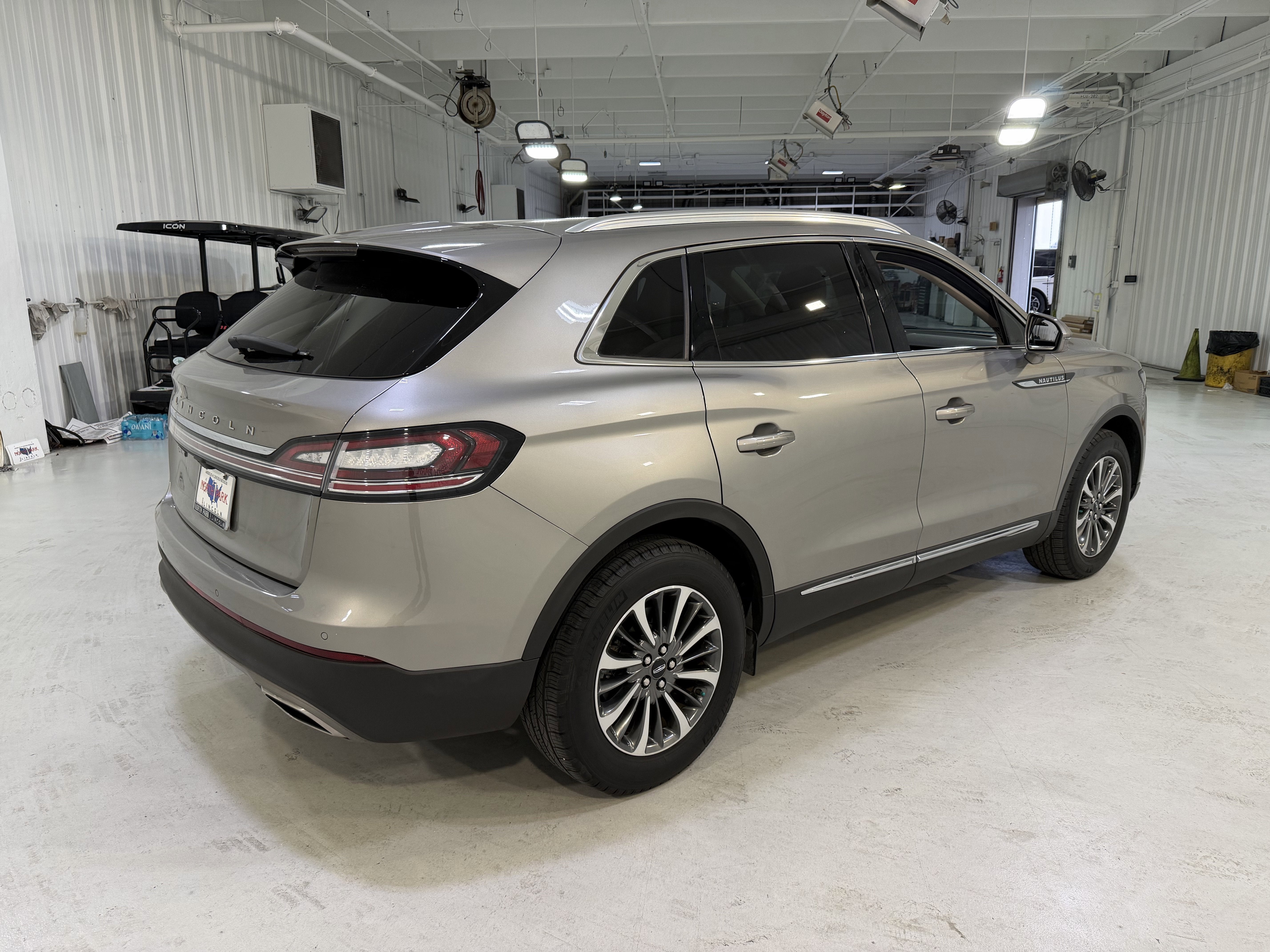 2023 Lincoln Nautilus Standard