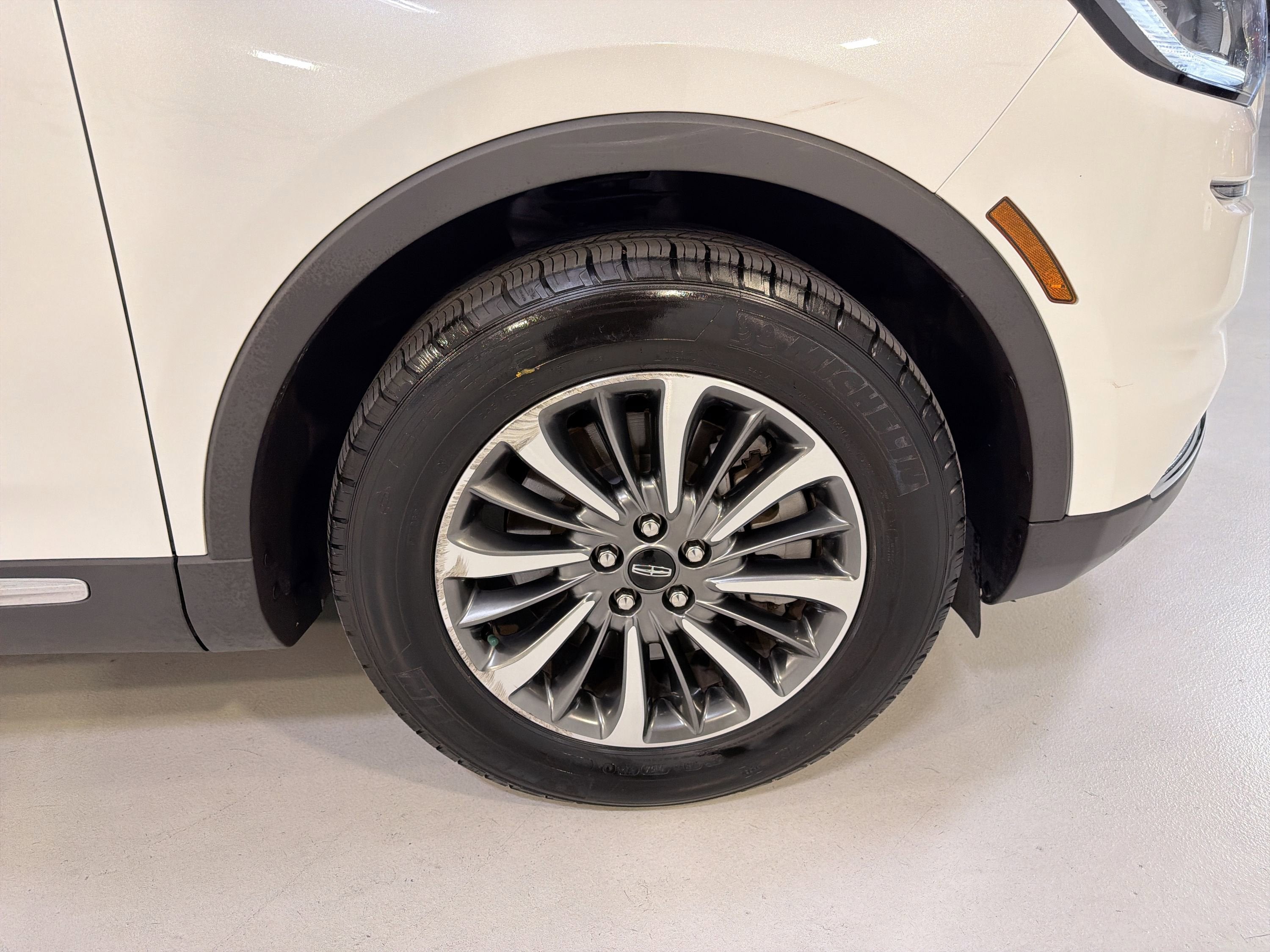 2023 Lincoln Nautilus Standard