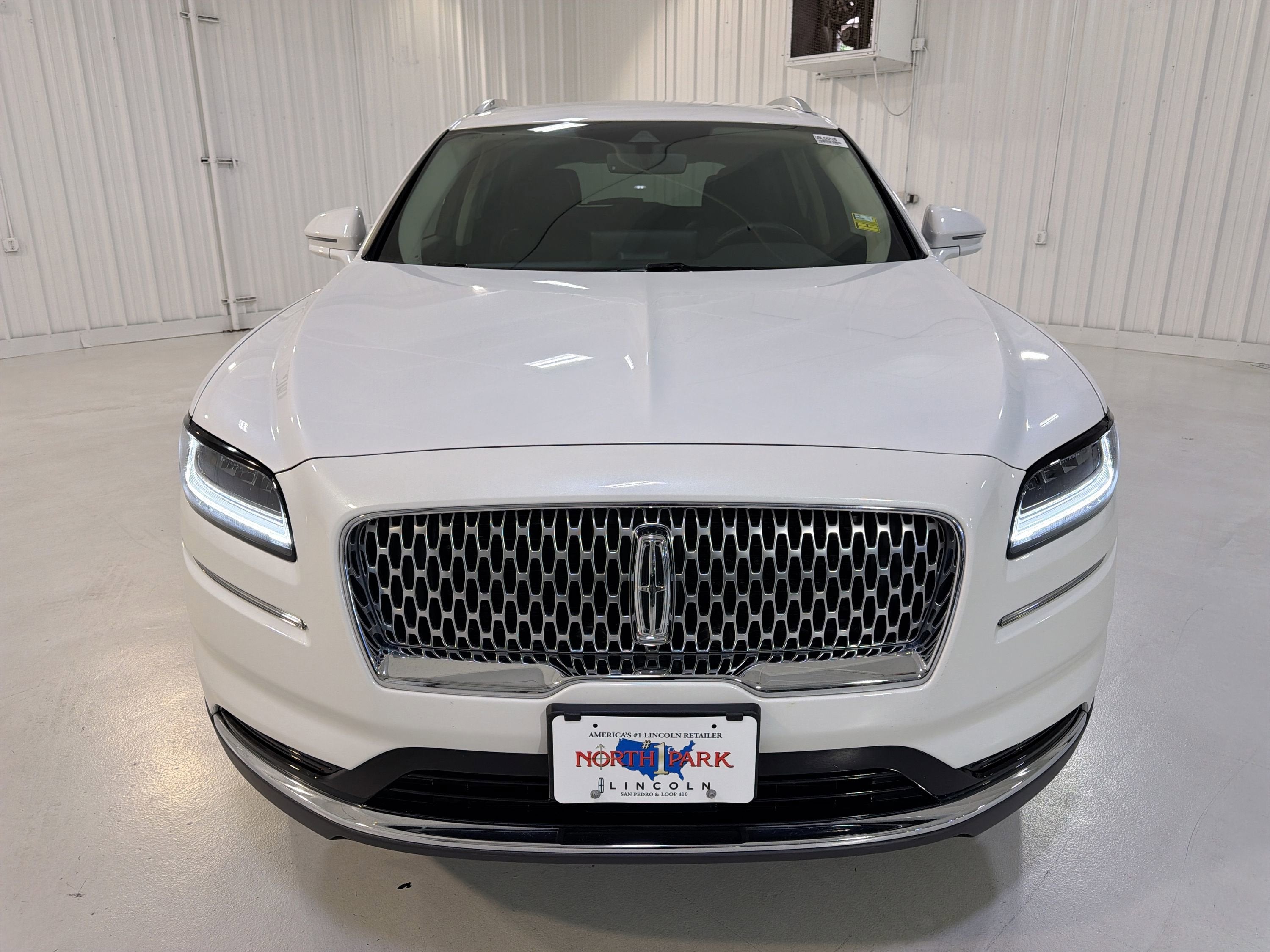 2023 Lincoln Nautilus Standard