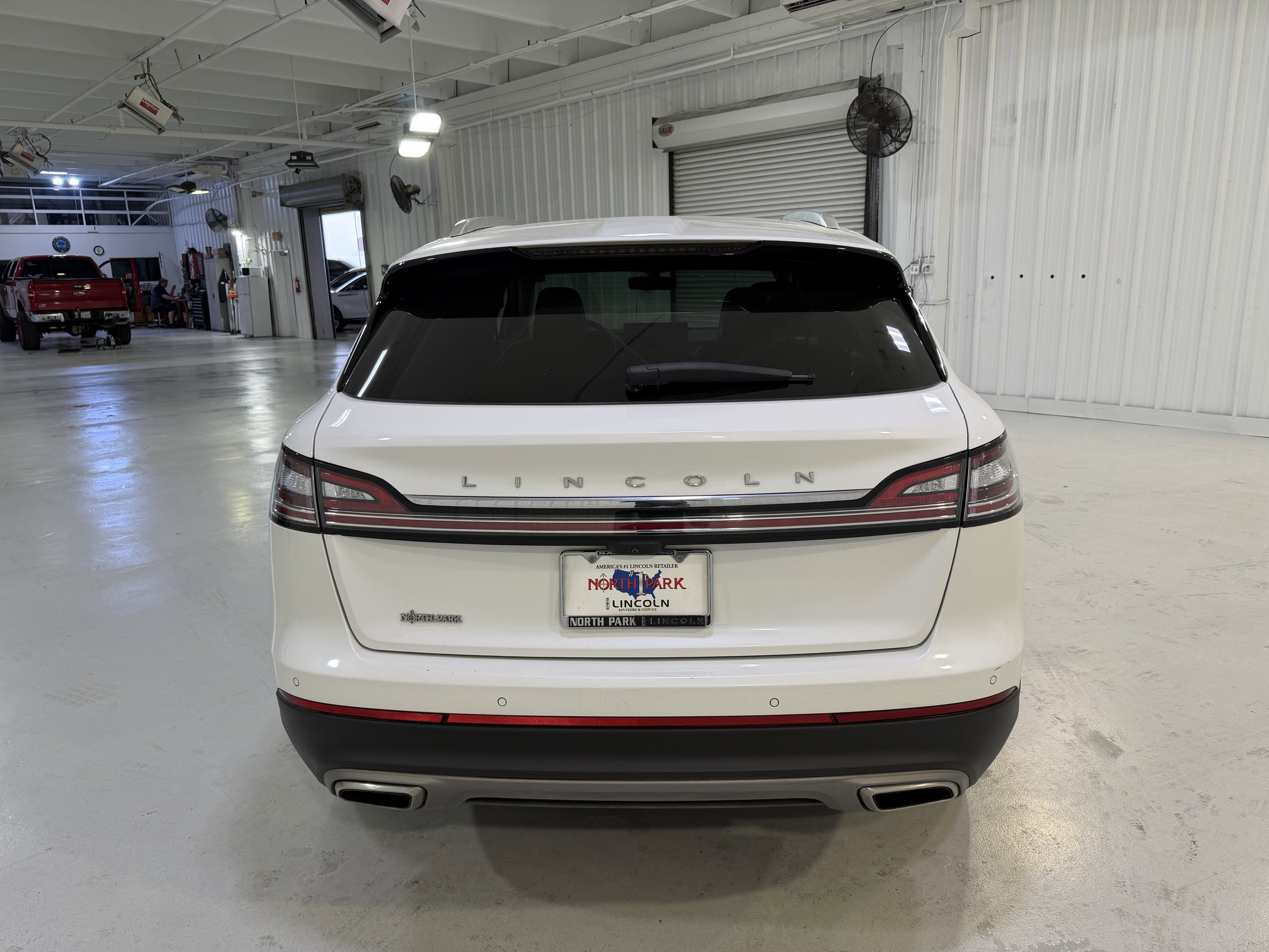 2023 Lincoln Nautilus Standard