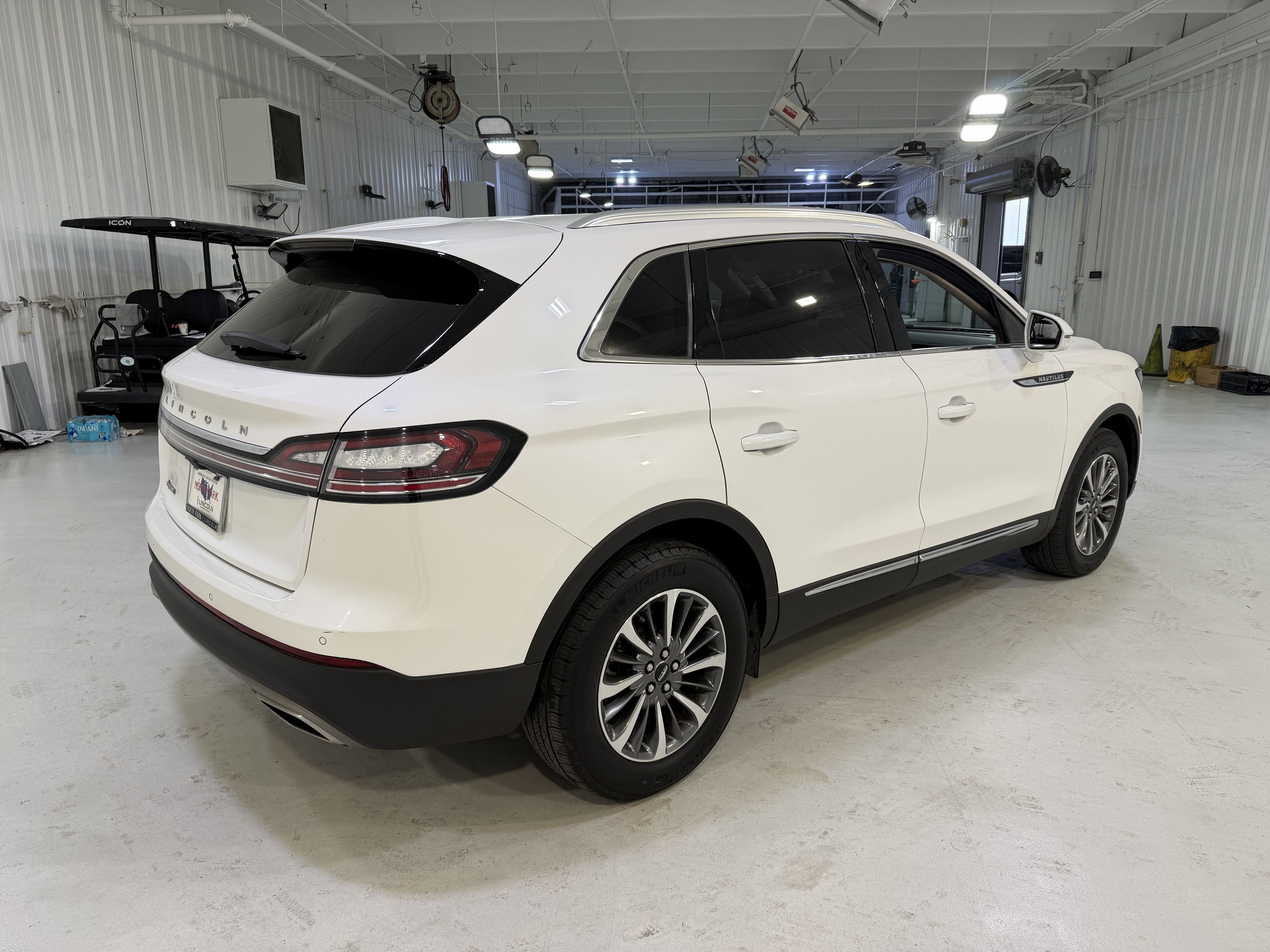 2023 Lincoln Nautilus Standard