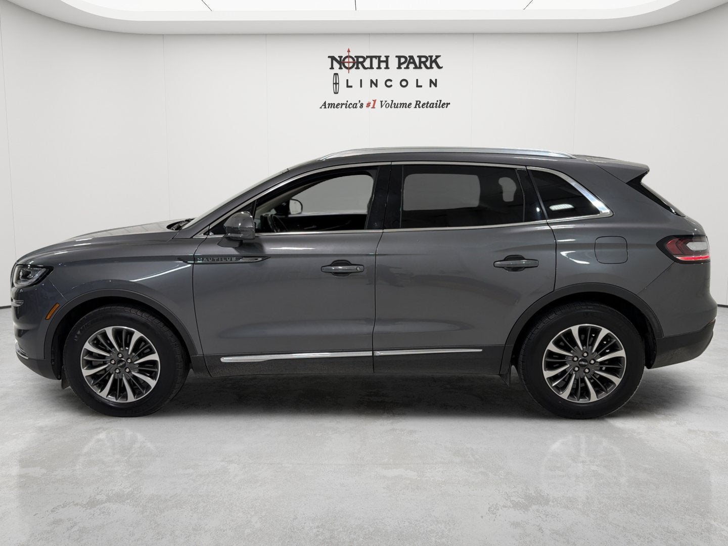2023 Lincoln Nautilus Standard