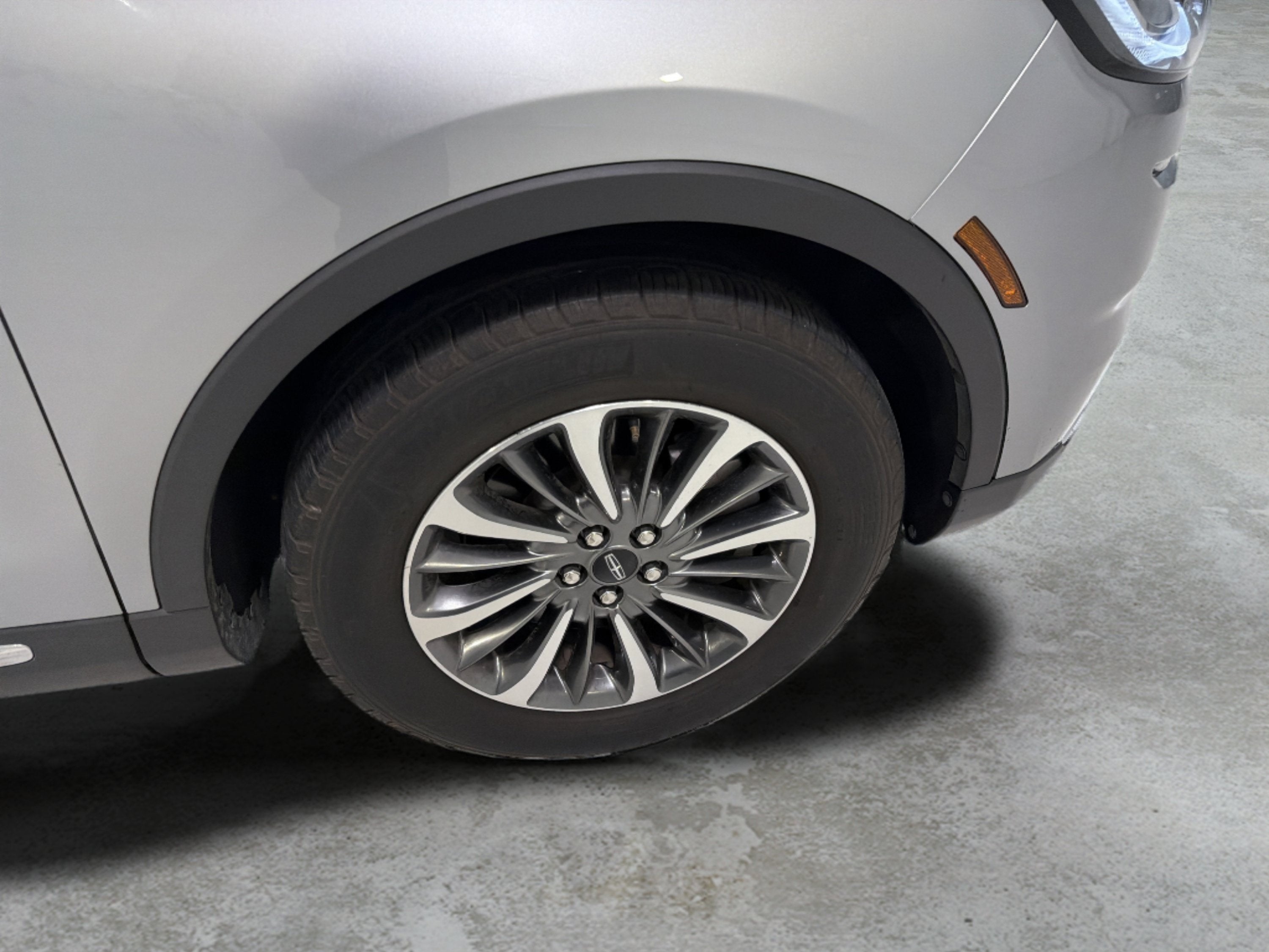2023 Lincoln Nautilus Standard