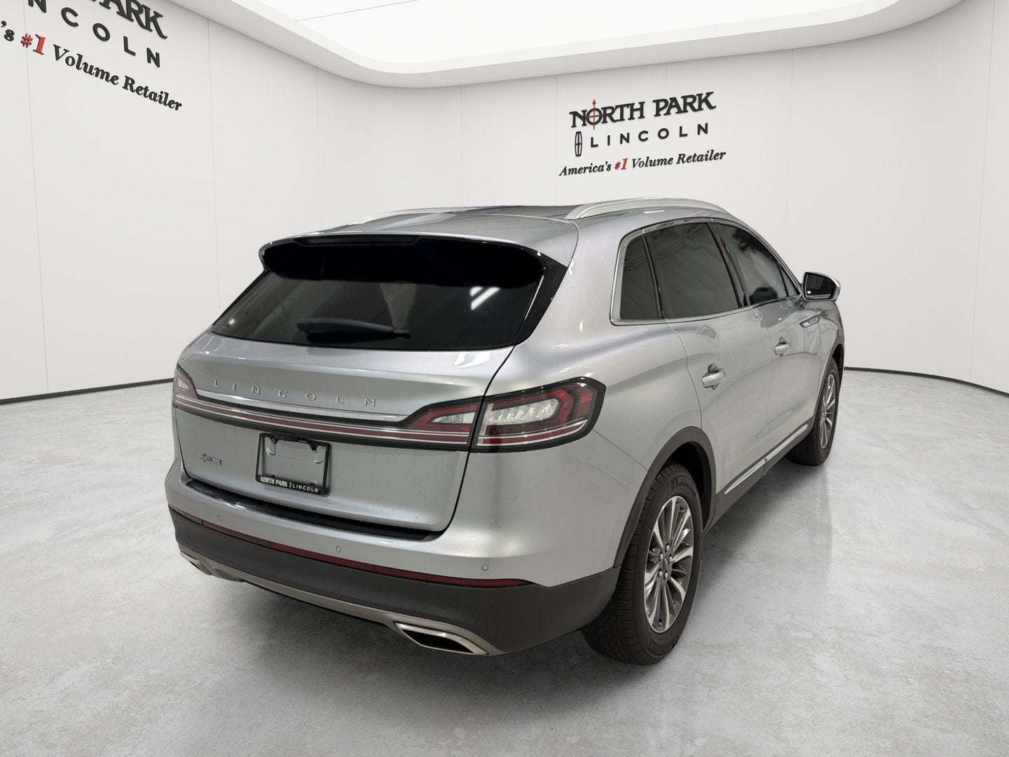 2023 Lincoln Nautilus Standard