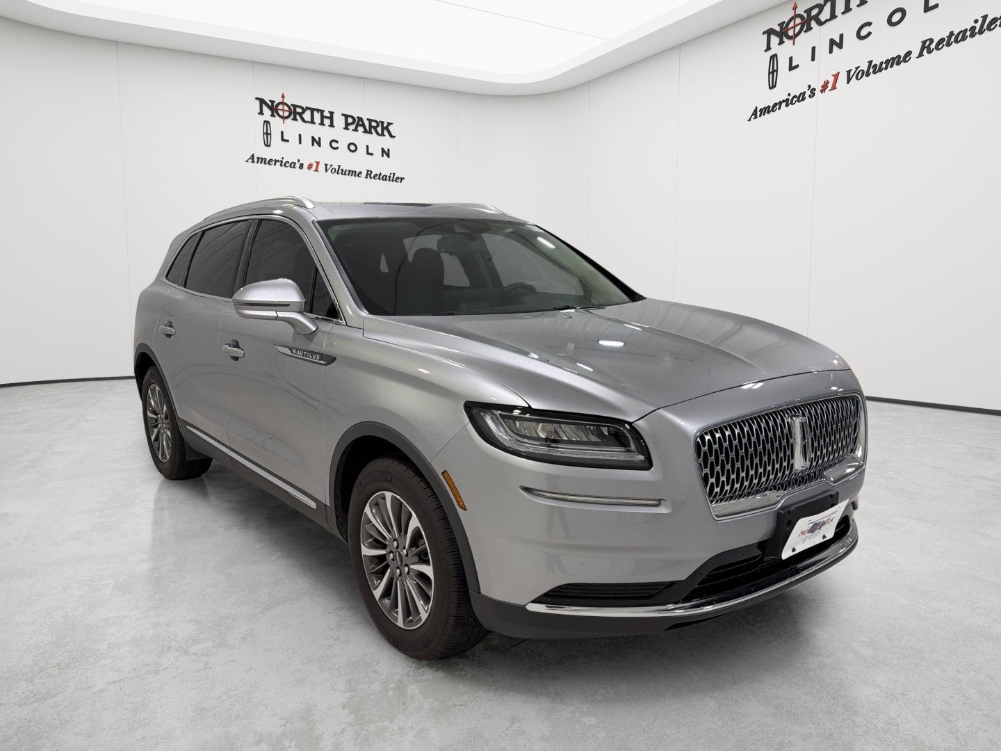 2023 Lincoln Nautilus Standard