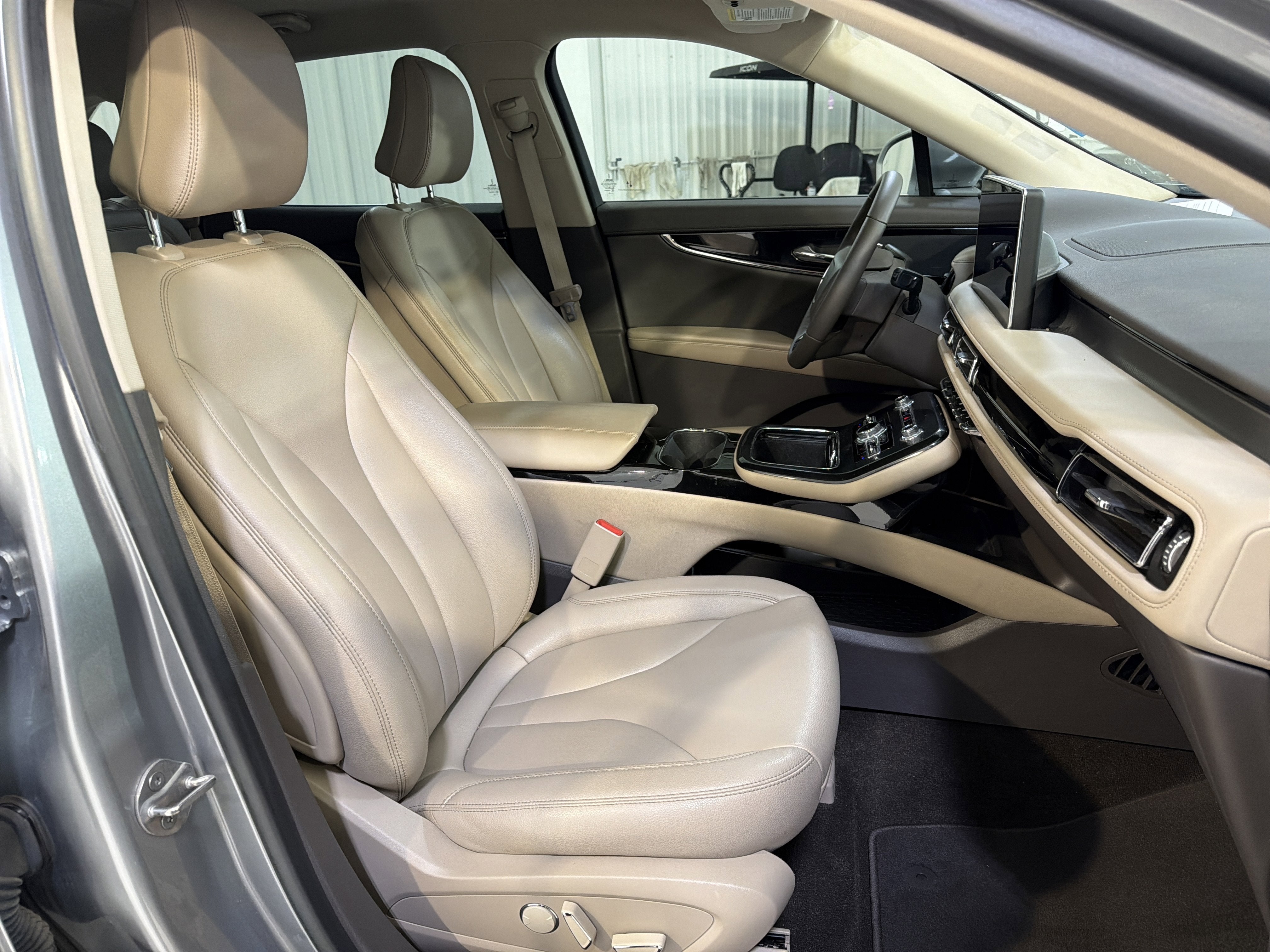 2022 Lincoln Nautilus Standard