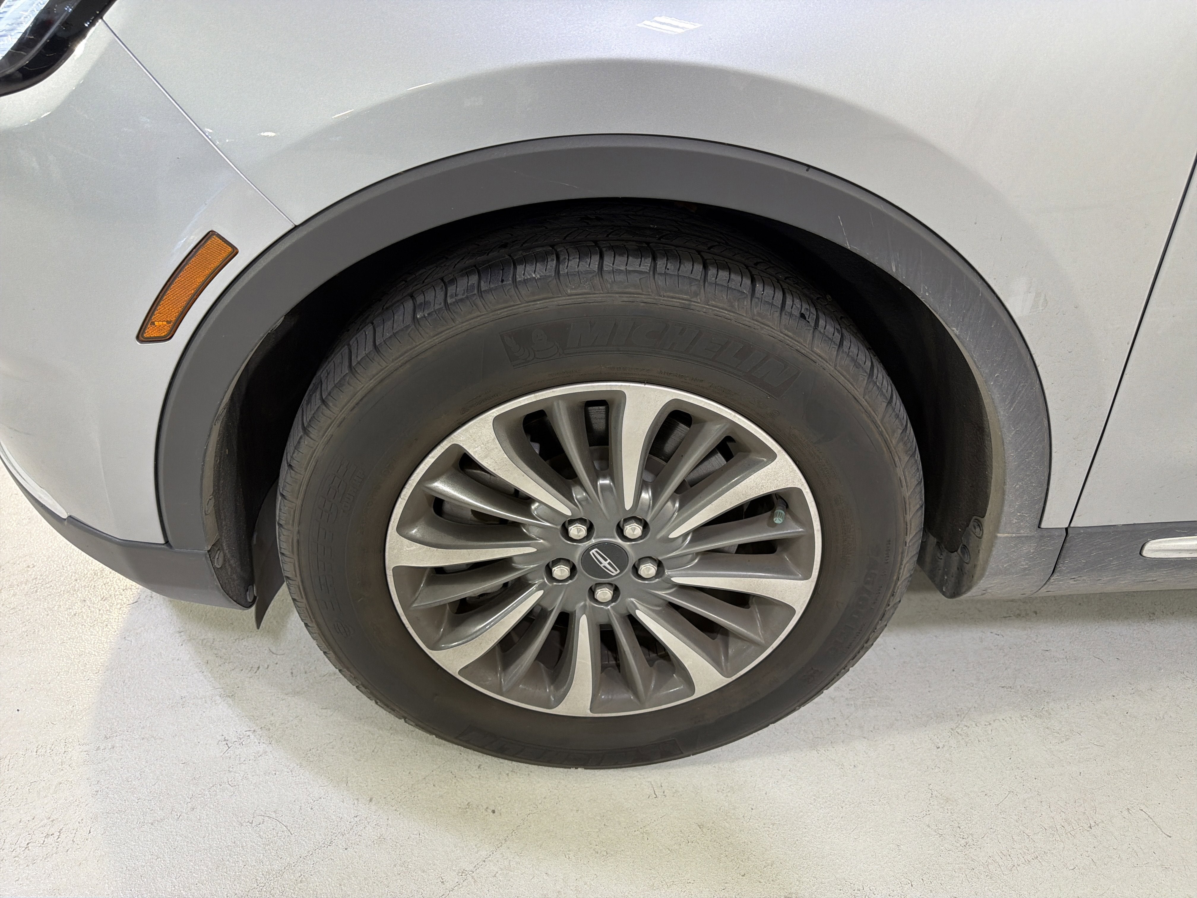 2022 Lincoln Nautilus Standard