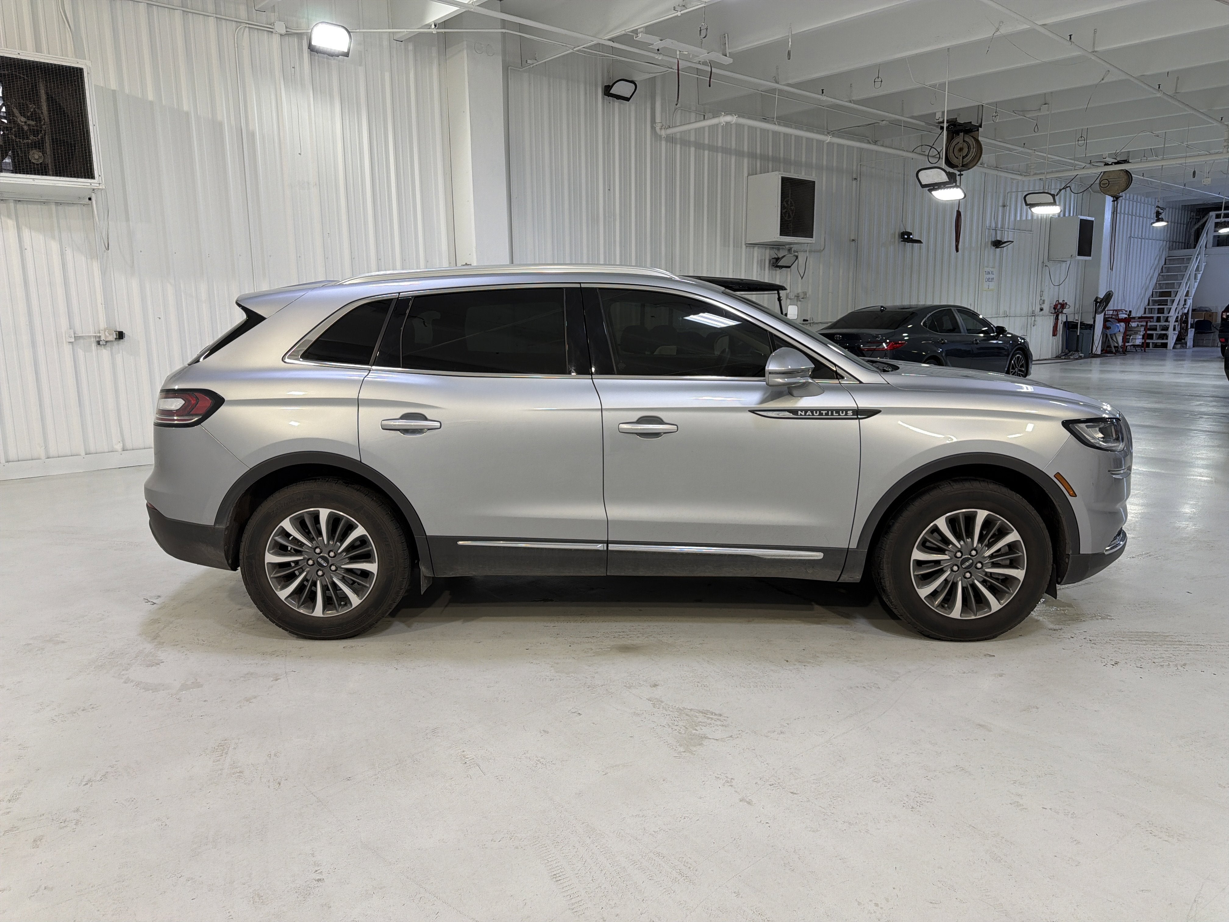 2022 Lincoln Nautilus Standard