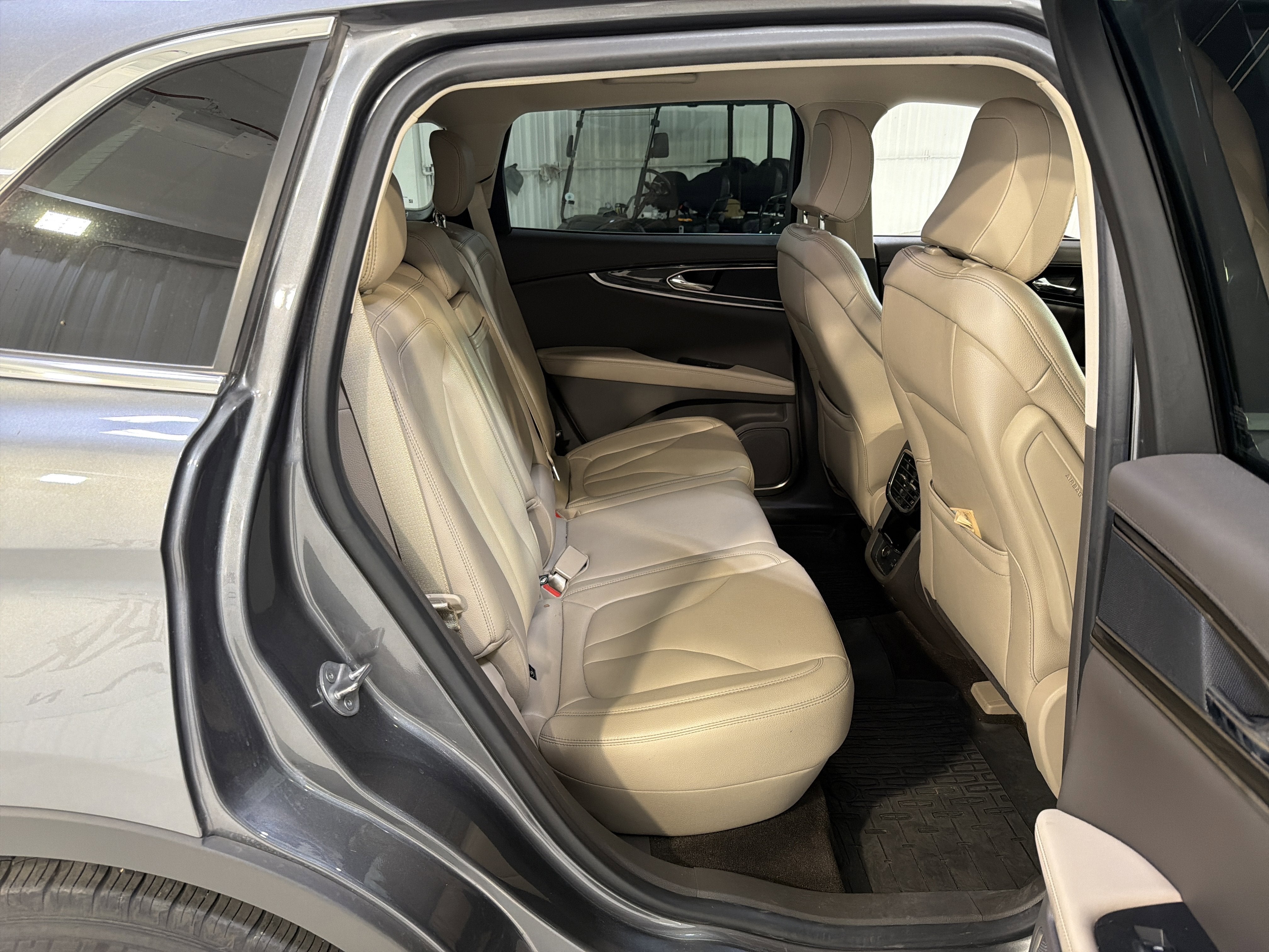 2022 Lincoln Nautilus Standard